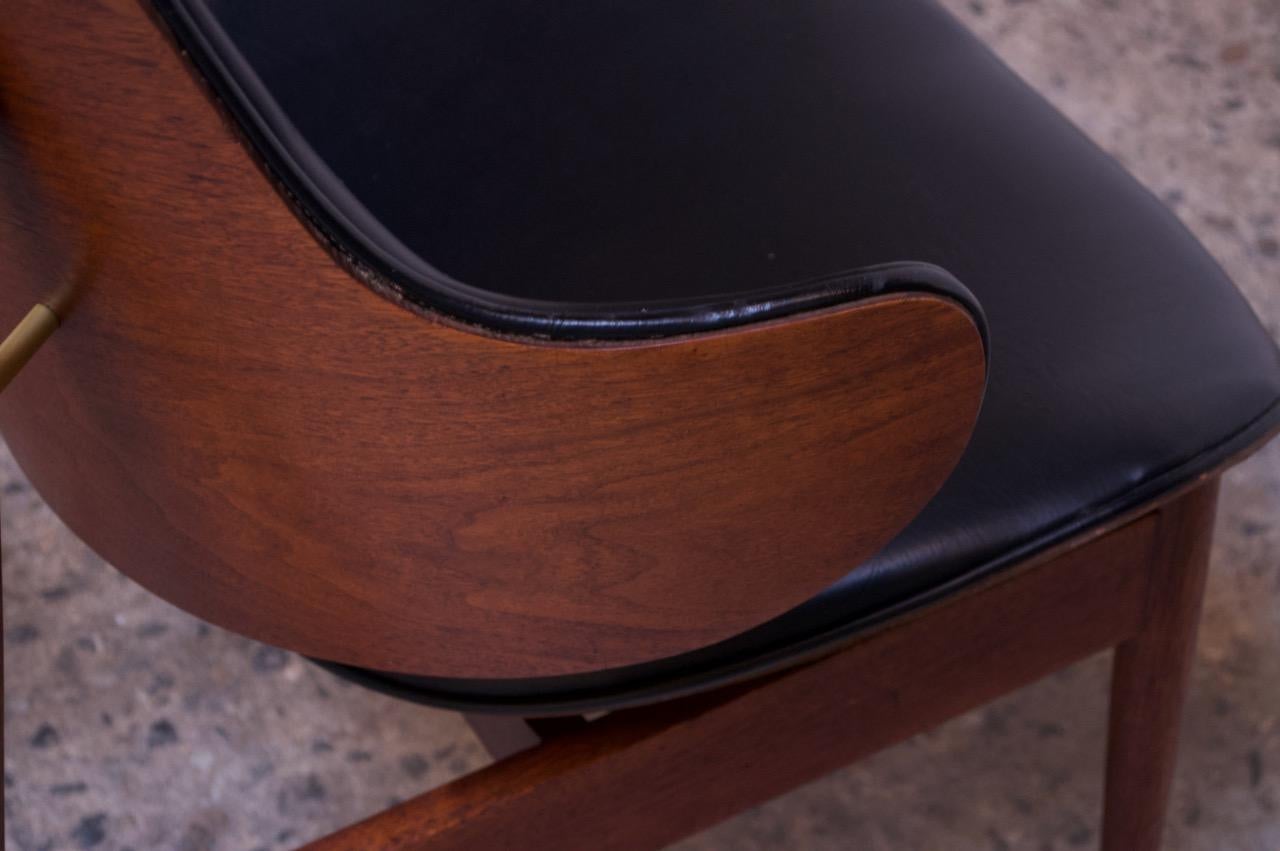 Seymour J. Wiener Walnut Lounge Chair for Kodawood 4