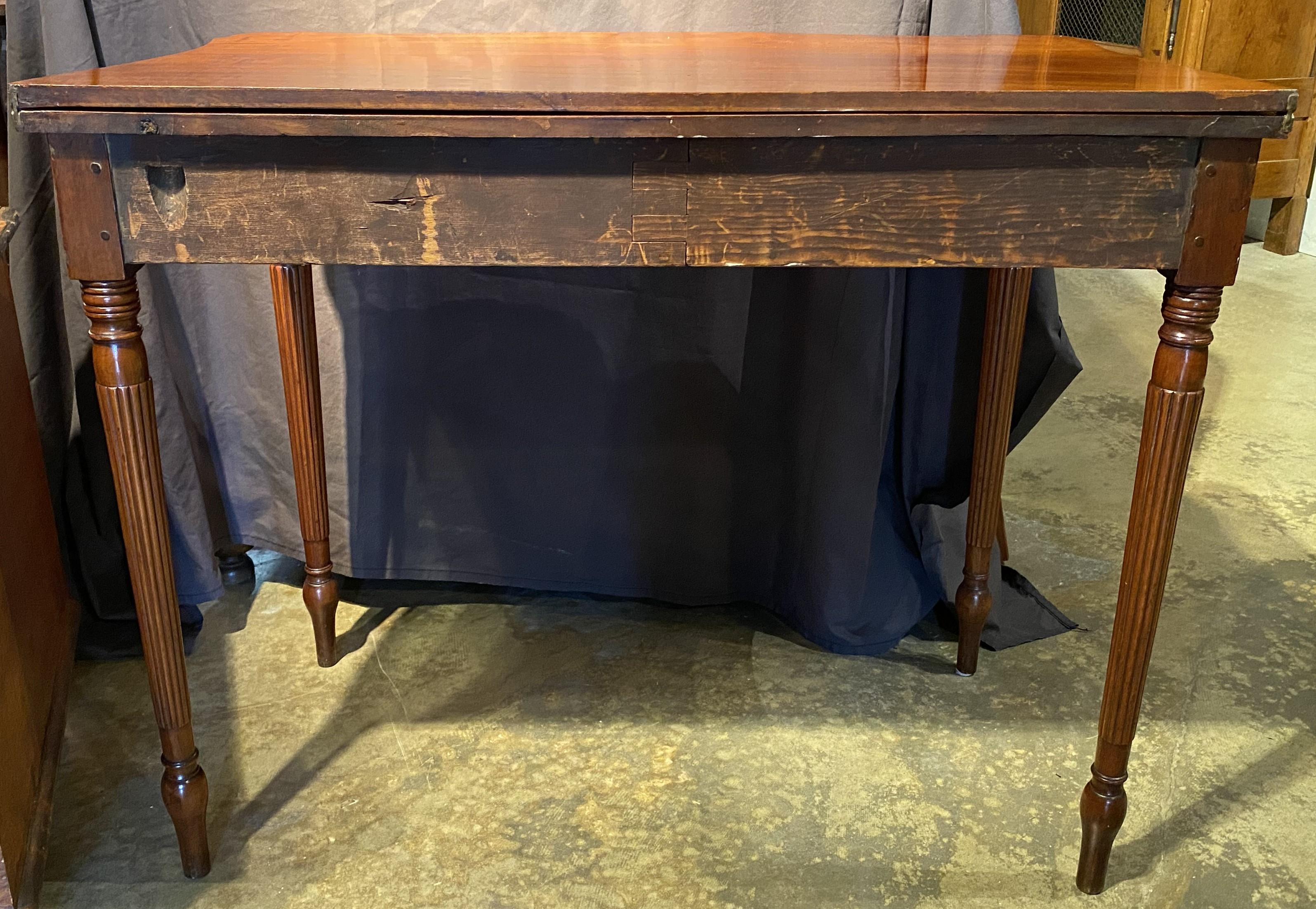 Seymour School Federal Period Mahogany Gaming Table with Lunette Inlay c.1810 For Sale 2