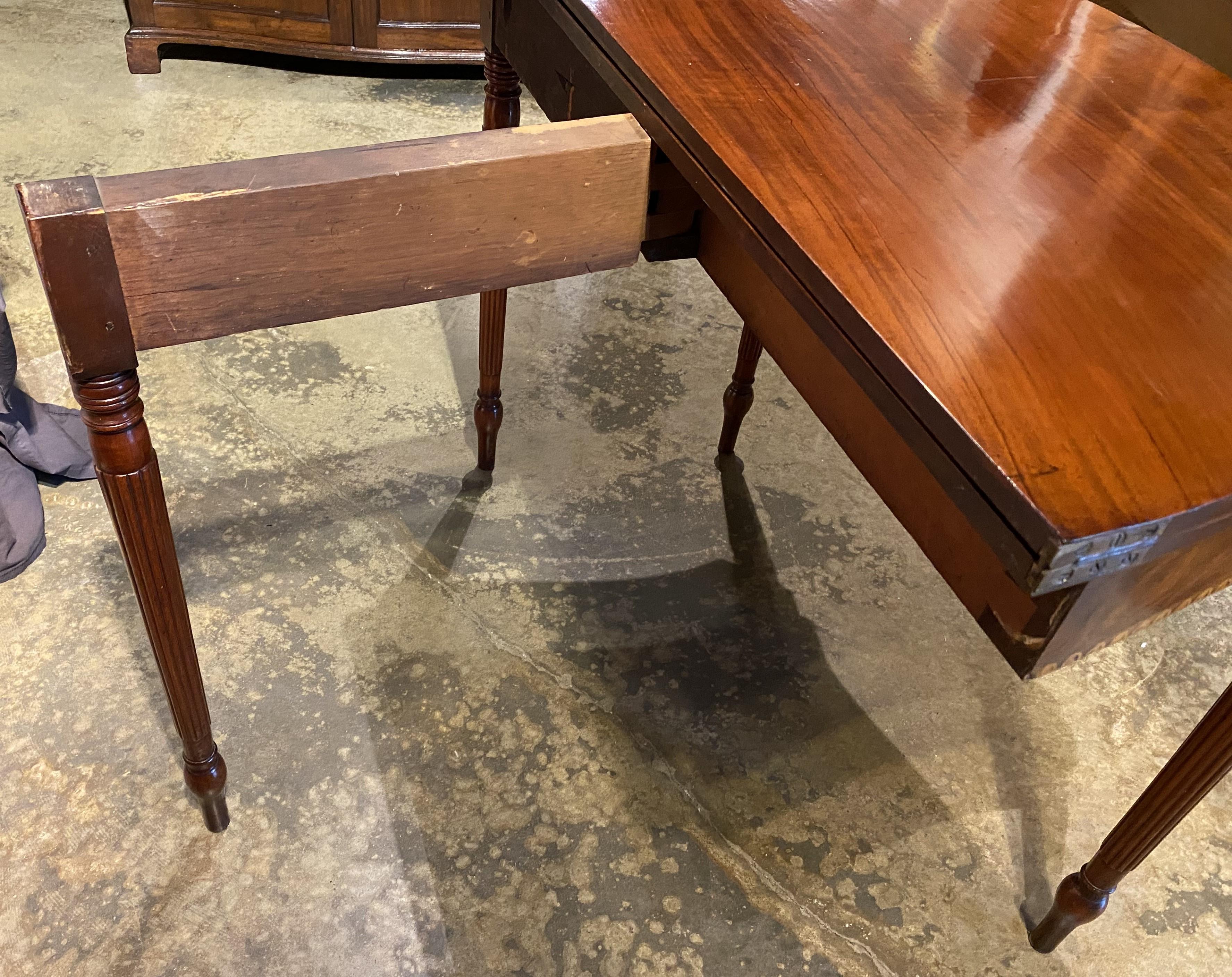 Seymour School Federal Period Mahogany Gaming Table with Lunette Inlay c.1810 For Sale 11