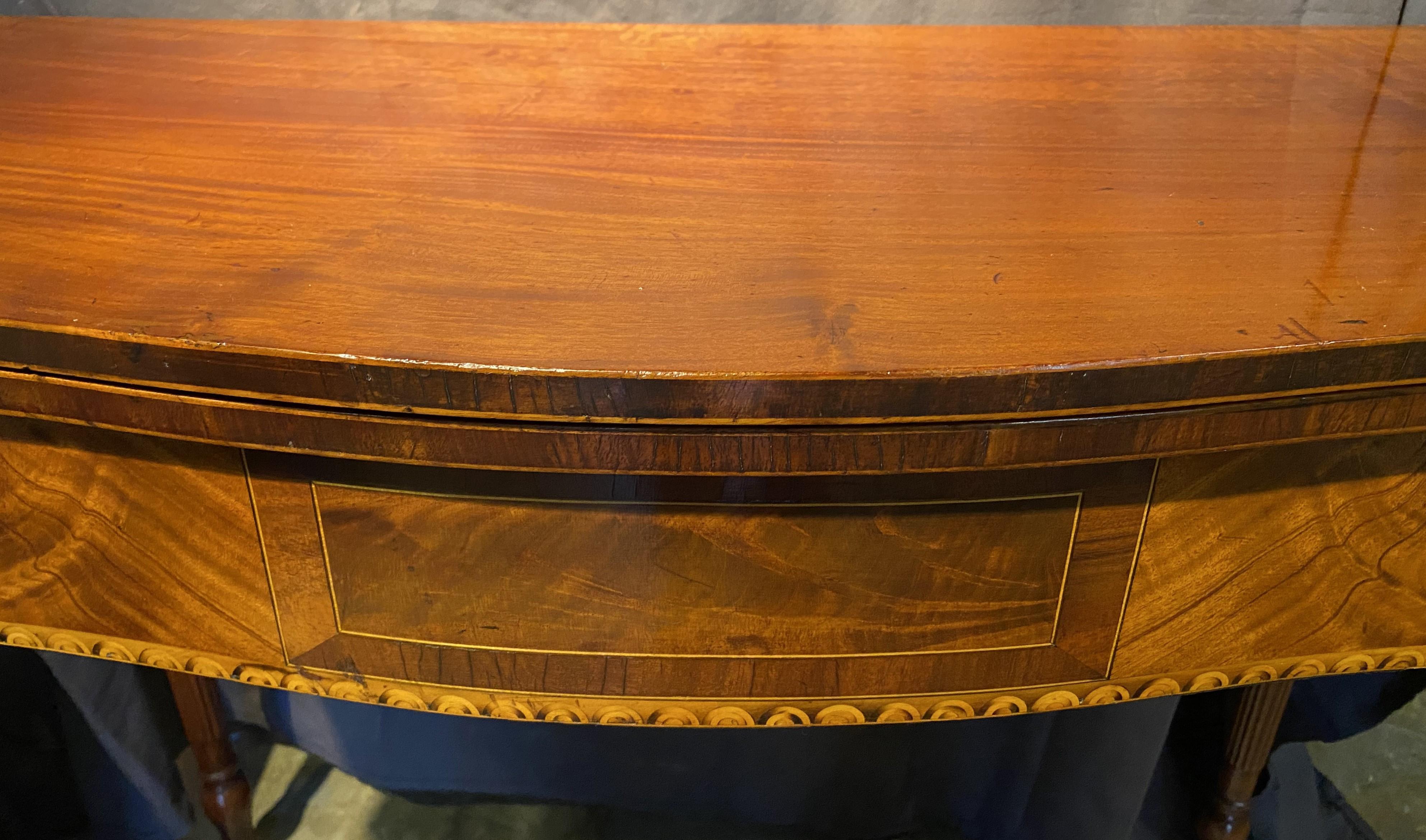 American Seymour School Federal Period Mahogany Gaming Table with Lunette Inlay c.1810 For Sale