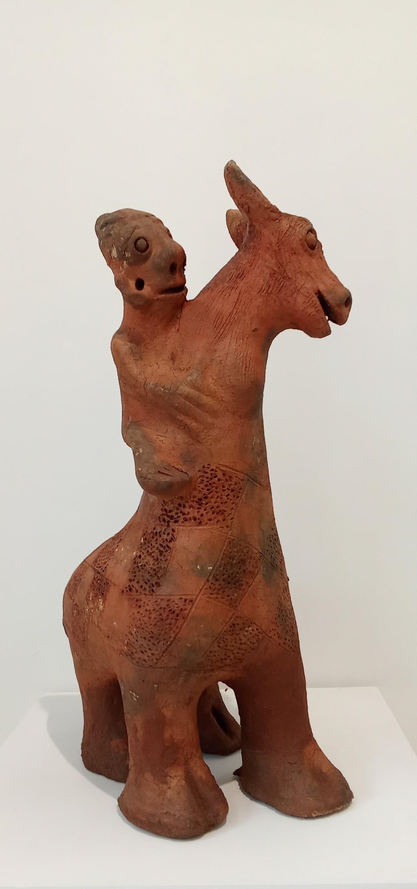 The ride Seyni Awa Camara Terracotta sculpture ceramic animal African art earth - Contemporary Sculpture by SEYNI AWA CAMARA