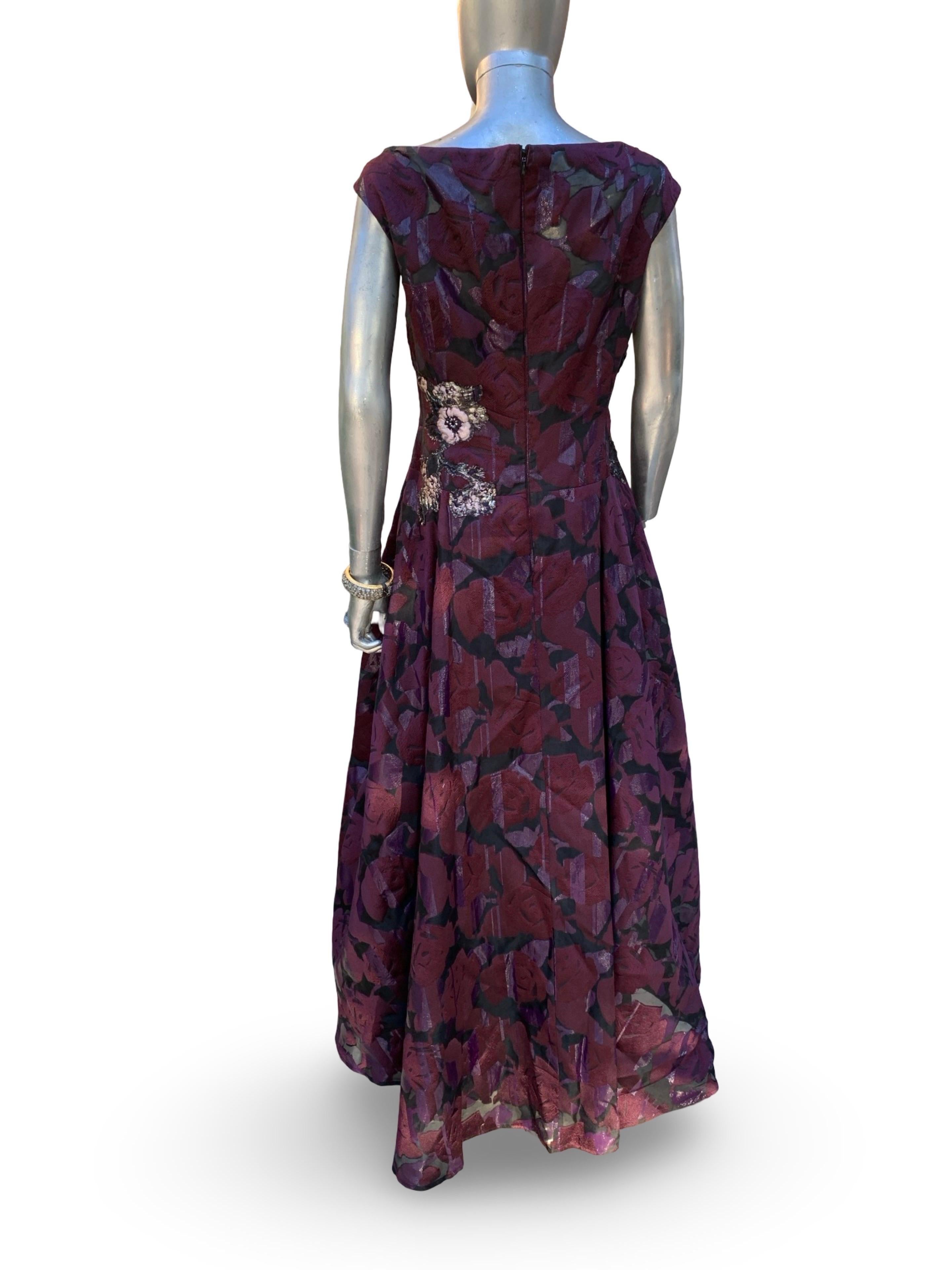 SFA Talbot Runhof Deutschland Atemberaubende Perlen besticktes Abendkleid Größe 10 im Angebot 5