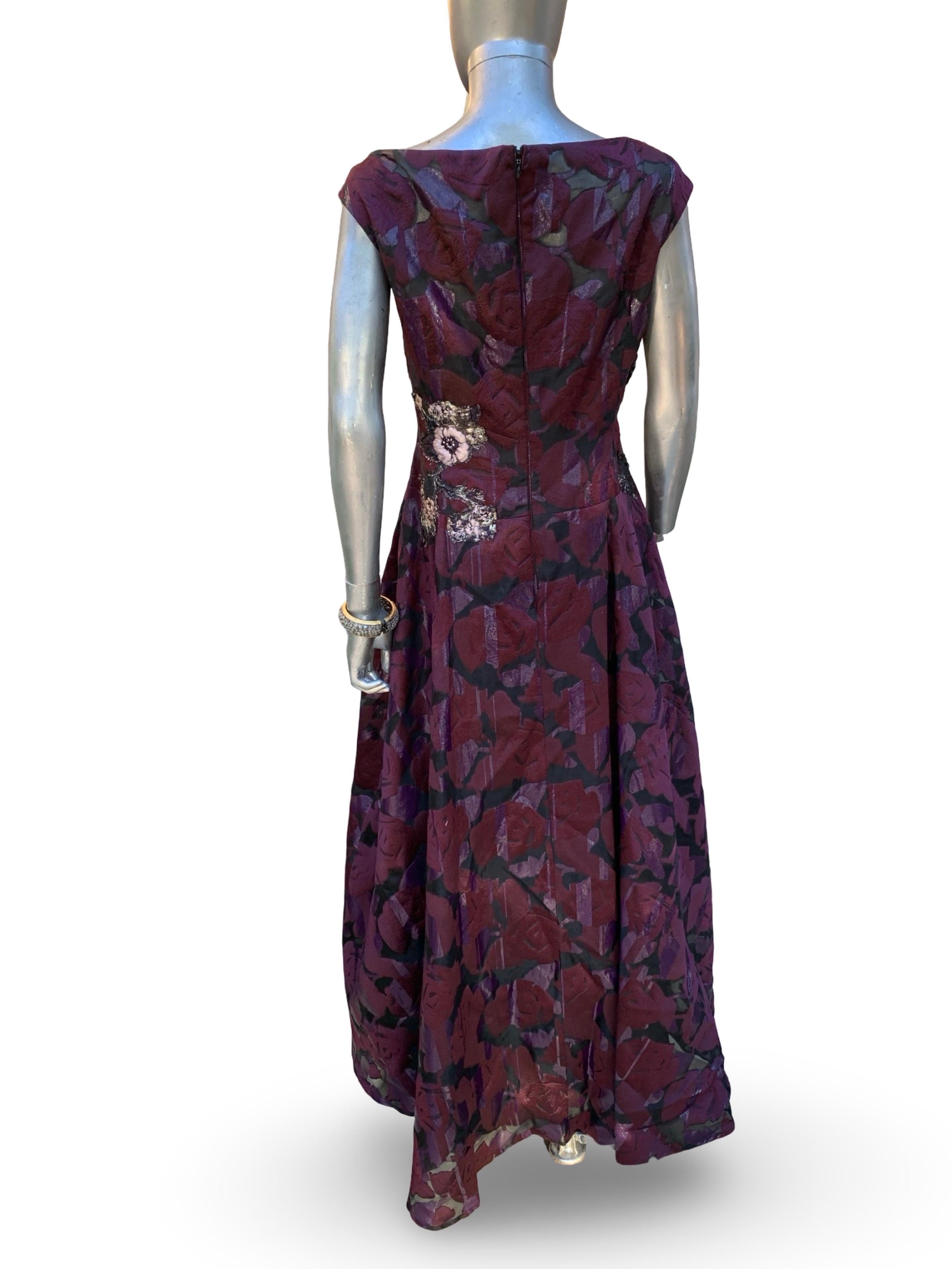 SFA Talbot Runhof Deutschland Atemberaubende Perlen besticktes Abendkleid Größe 10 im Angebot 4