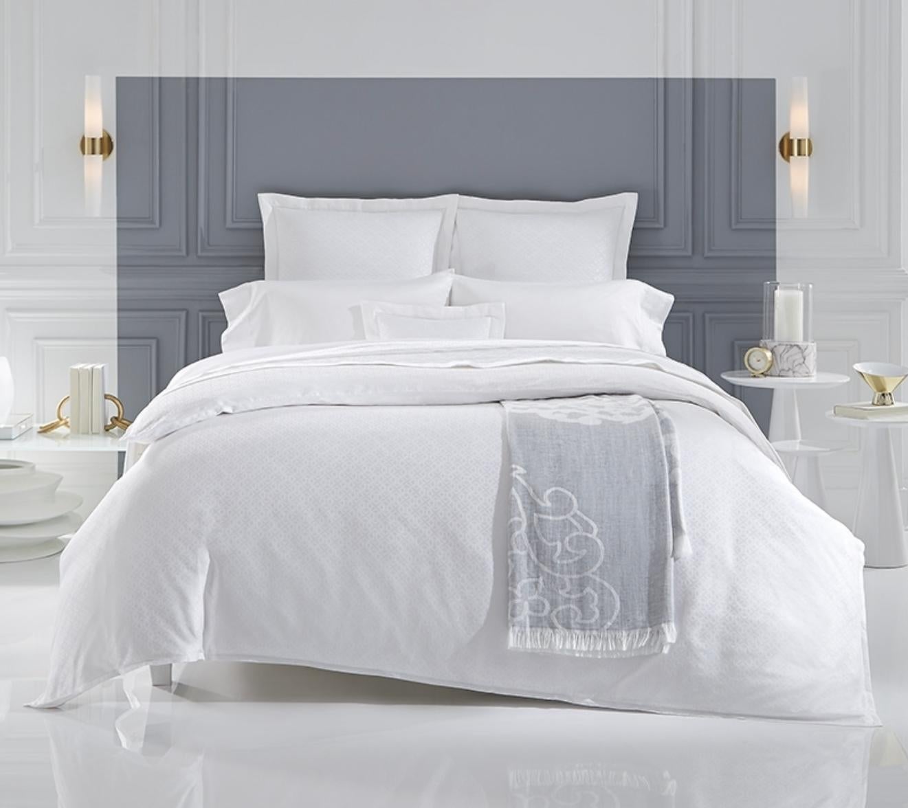 italien Sferra Giza - Couvre-lit en jacquard de coton satiné 45 Quatrefoil, blanc, Italie en vente