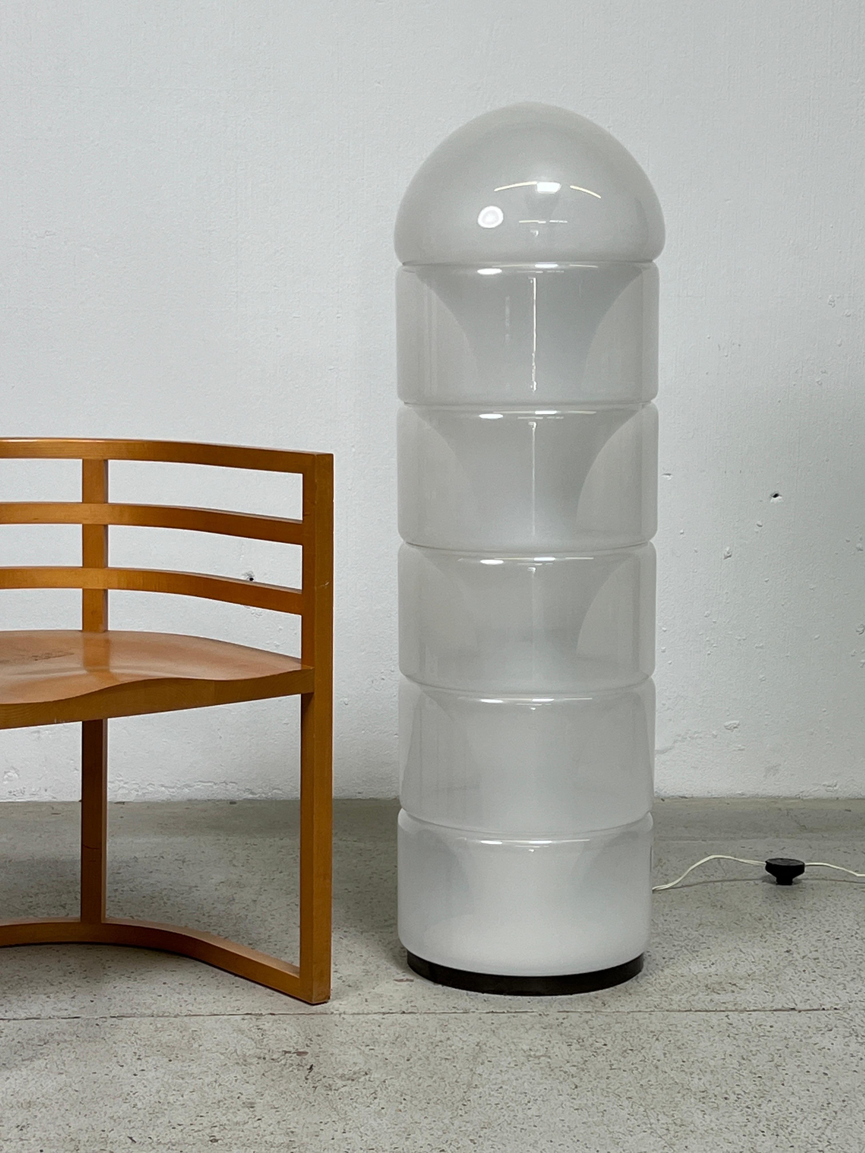 Sfumato Floor Lamp By Carlo Nason For Mazzega 9