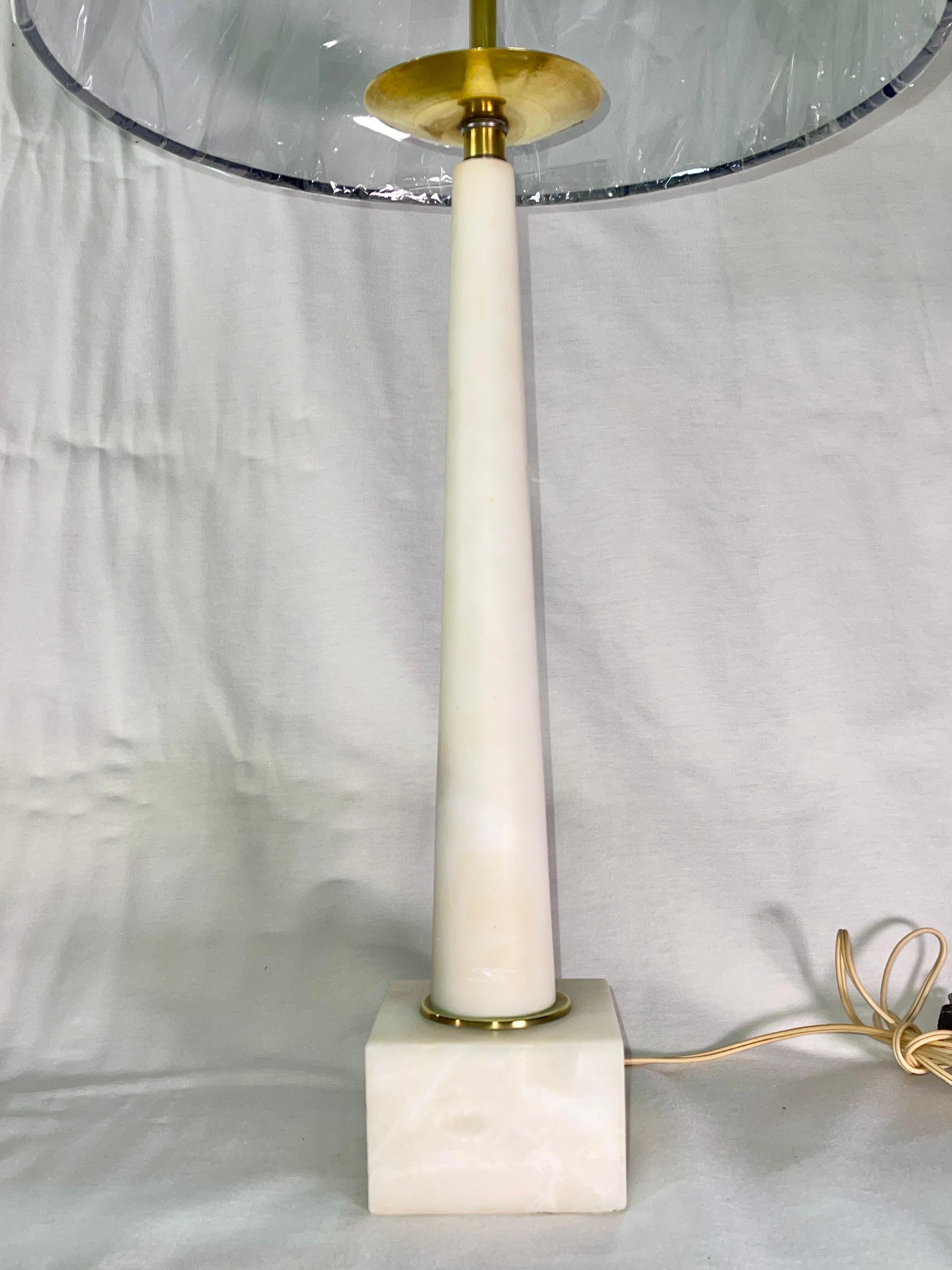 Mid-Century Modern SG Italian Alabaster & Brass Table Lamp For Sale