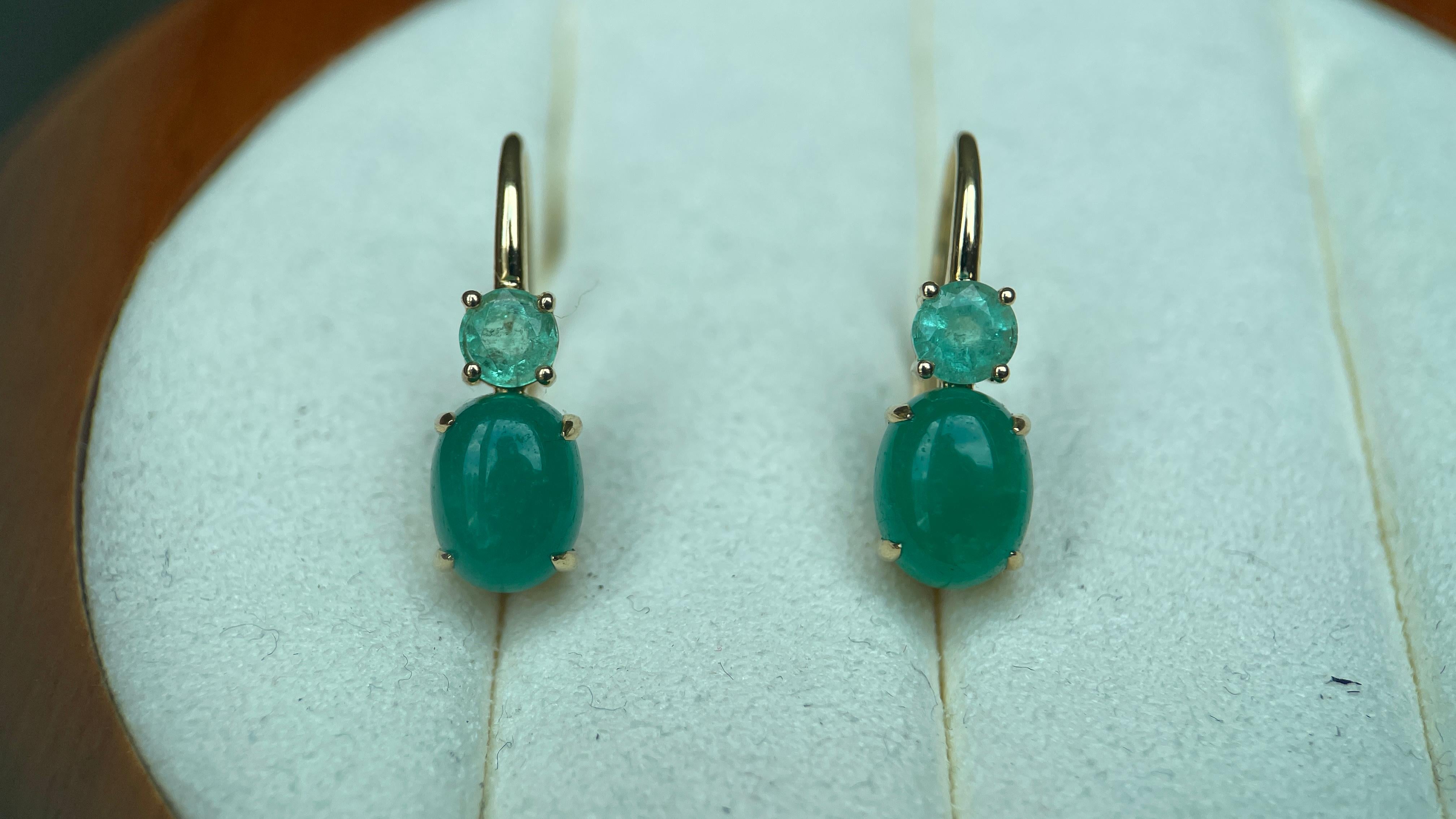 SGA Natürlicher kolumbianischer Smaragd Hebelohrringe aus 18 Karat Gold (Art déco) im Angebot