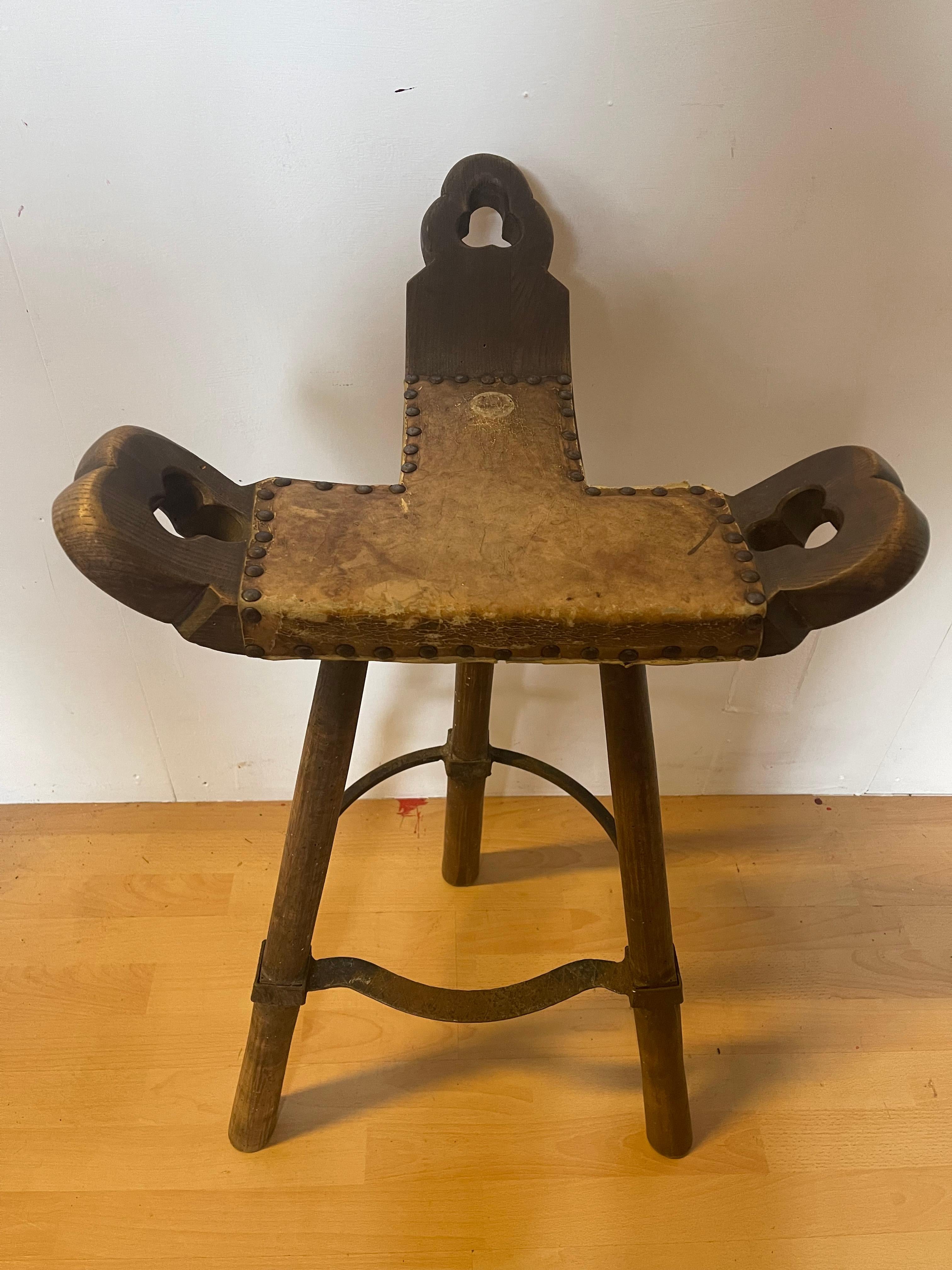Wood Brutalist bar stools Mid-Century 1950s For Sale