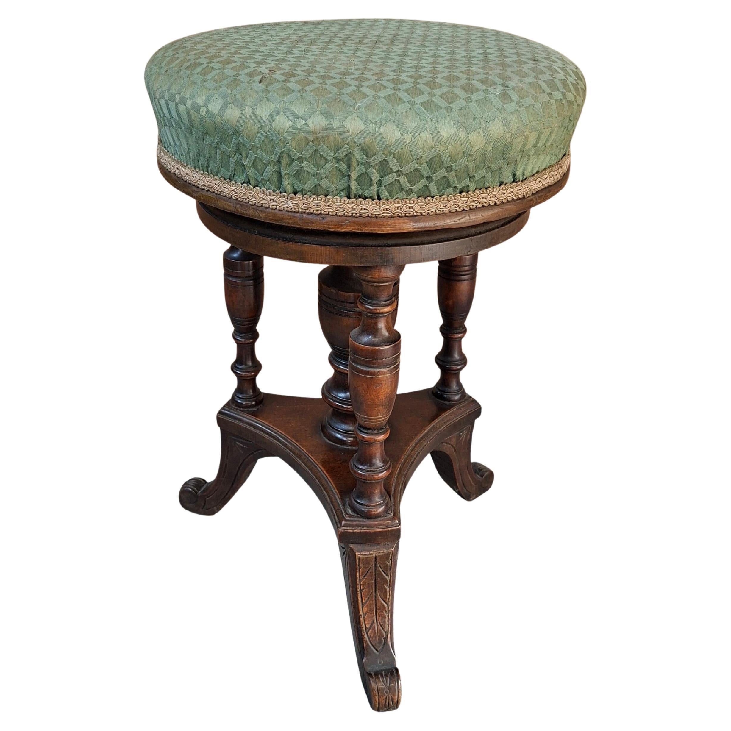 Tabouret ancien à vis de piano en noyer Début du 20ème siècle en vente