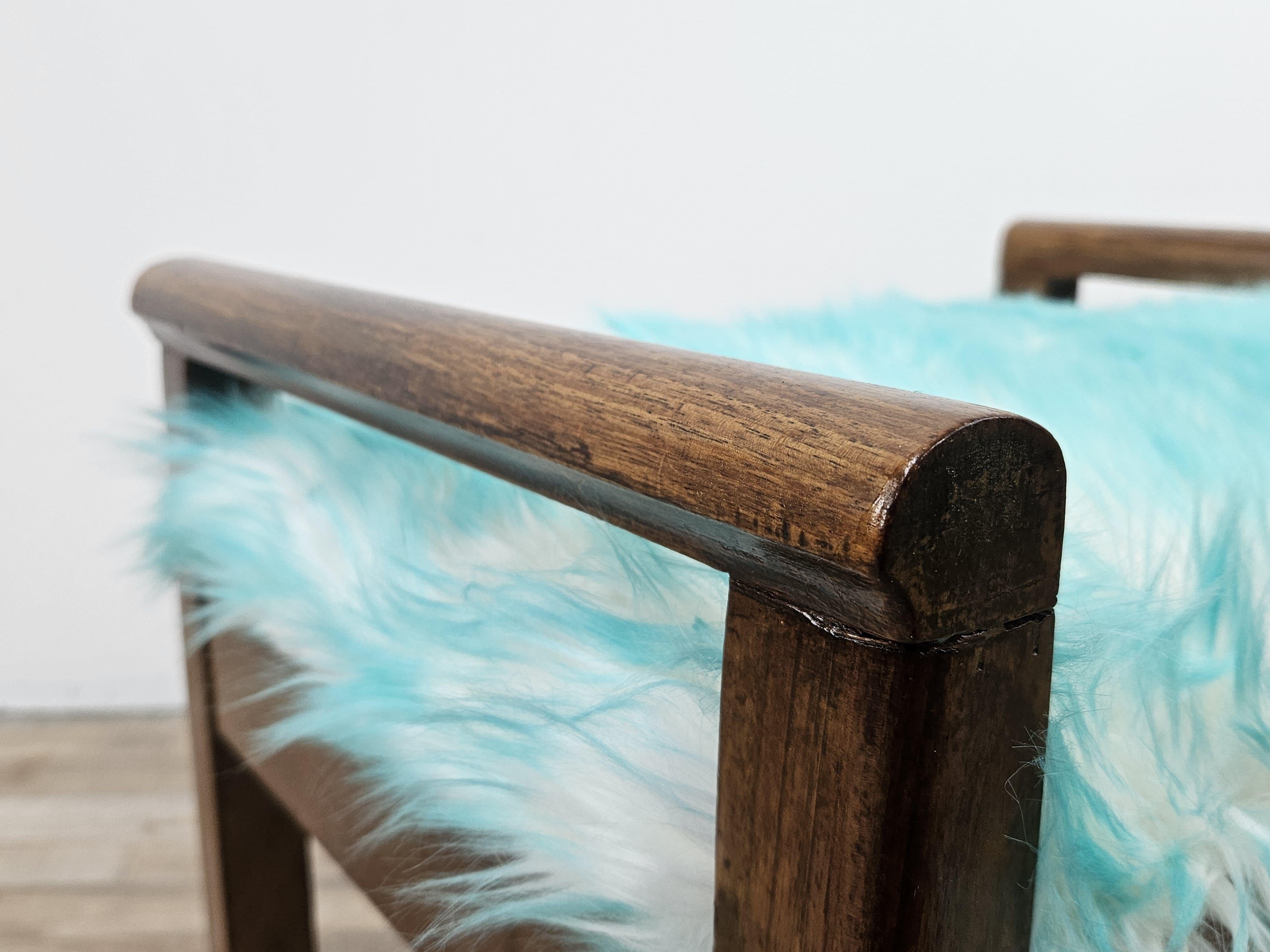 Mid-20th Century Tabouret Art Déco en noyer tapissé 20ème siècle en fourrure en vente