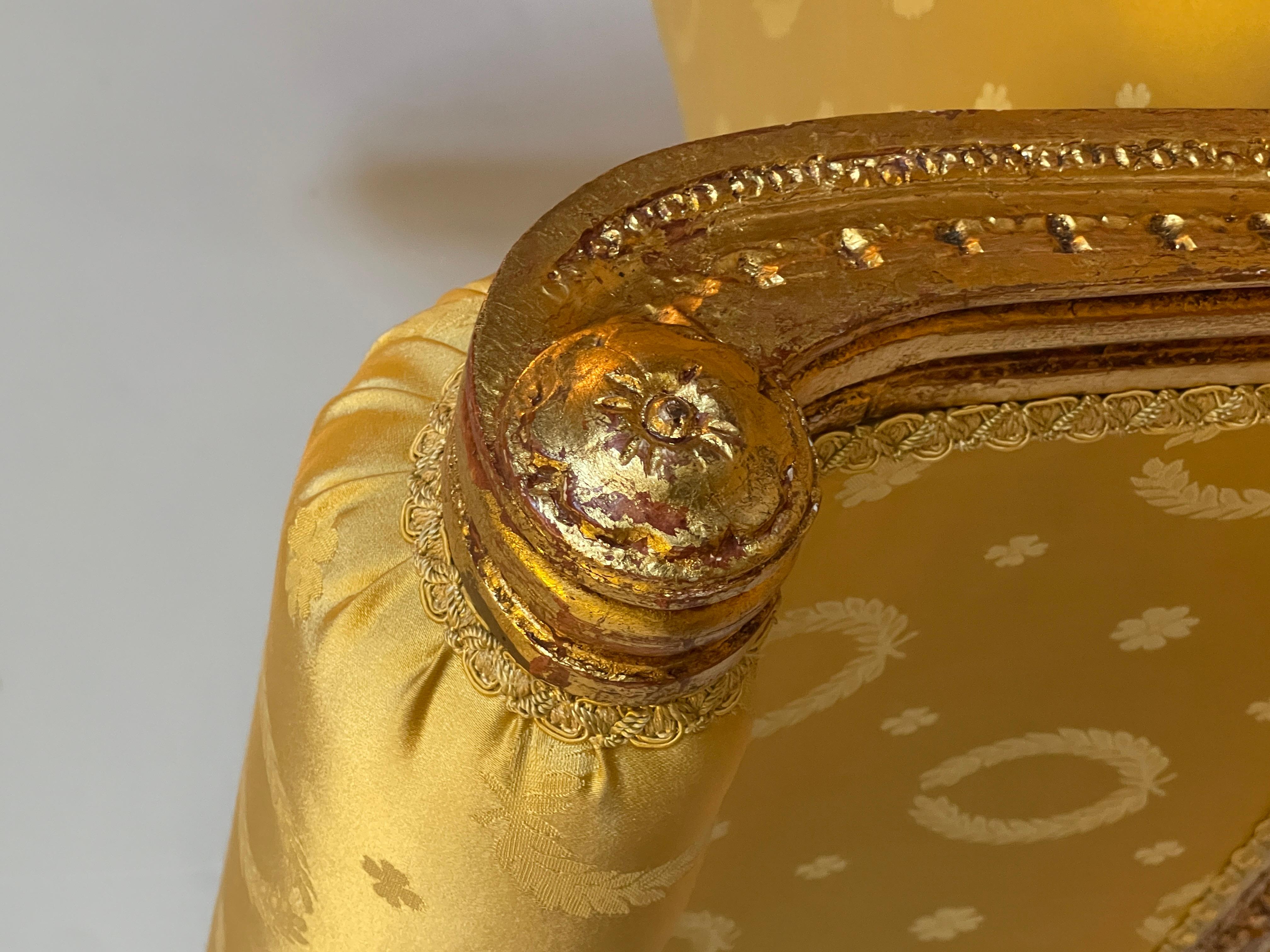 Barocco Sgabello classico italiano in legno intagliato e dorato, XX secolo in vendita