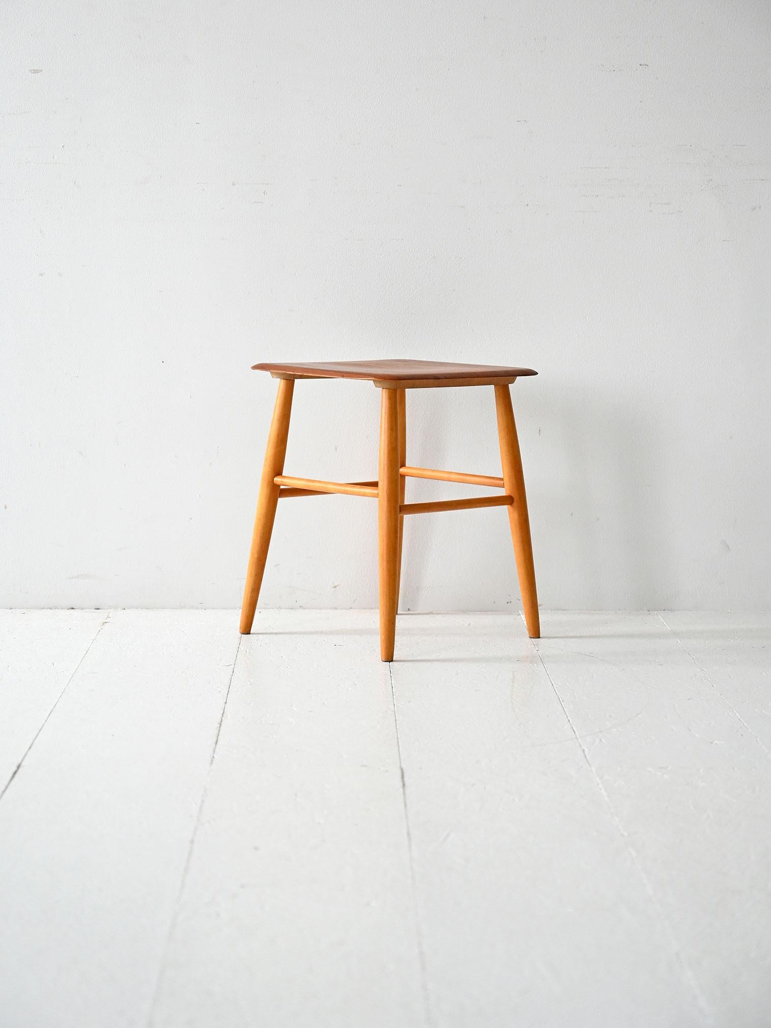 Scandinave moderne Tabouret Fanett par Ilmari Tapiovaara en vente