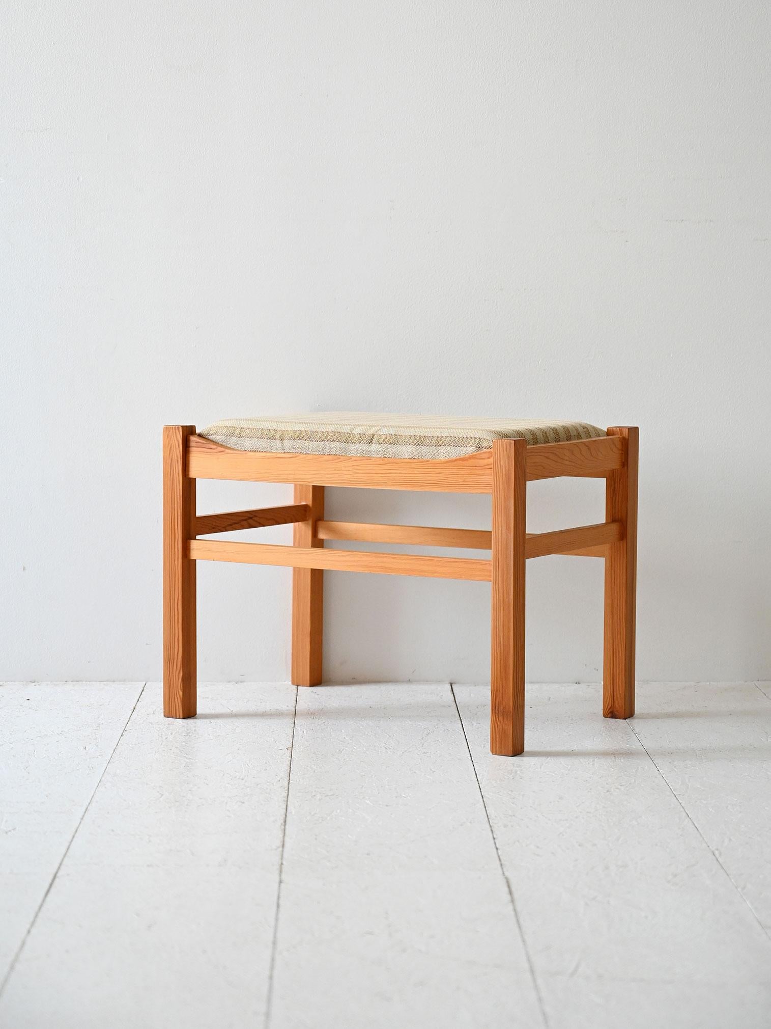 Scandinavian Sgabello poggiapiedi scandinavo in rovere in vendita