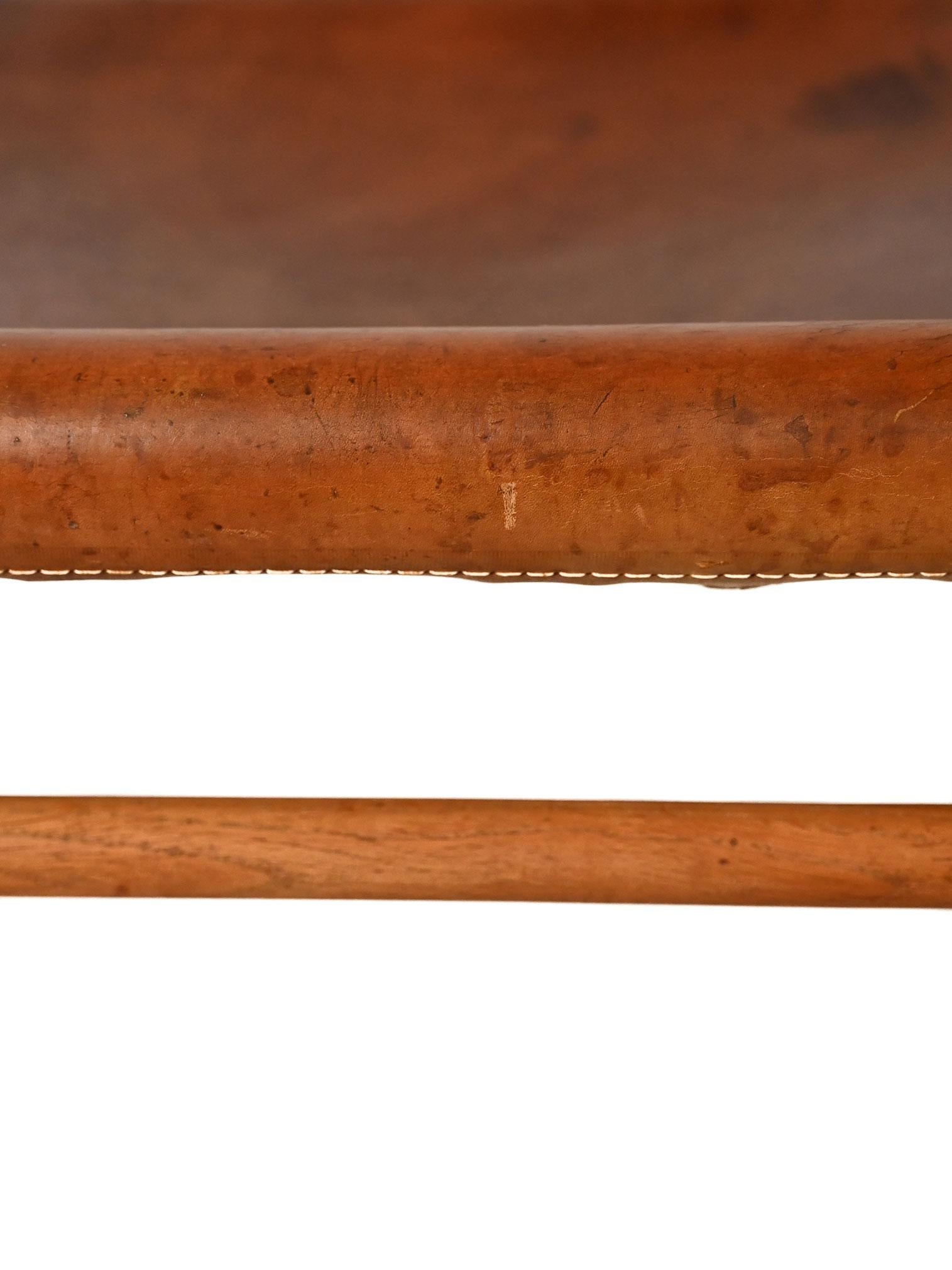 Leather Sgabello “Safari” in quercia e cuoio For Sale