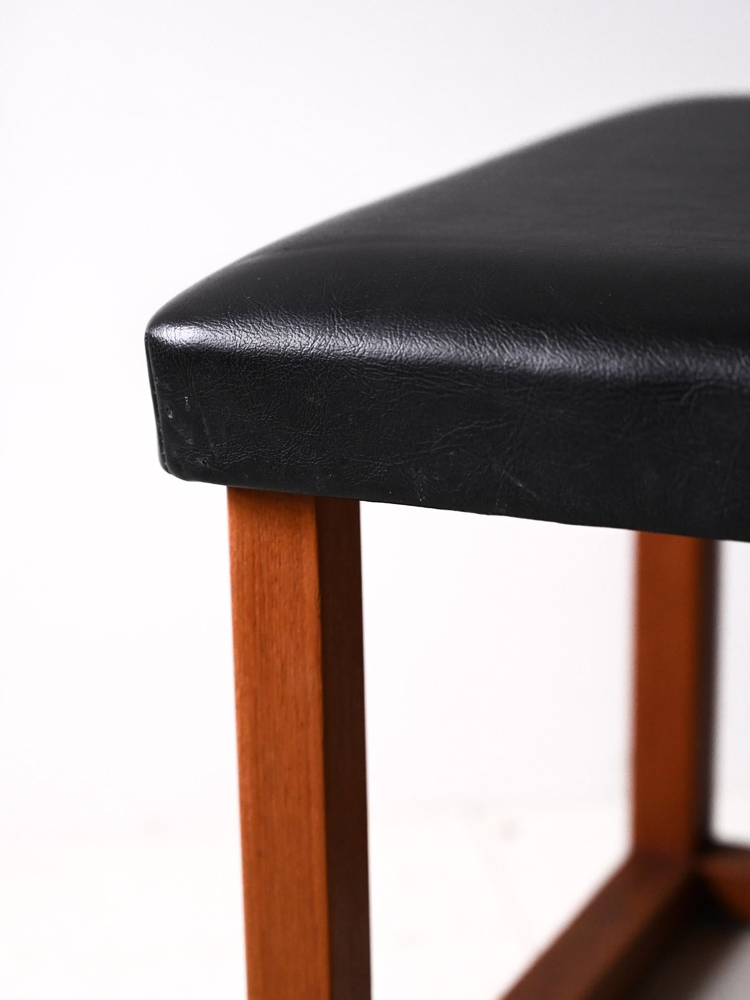 Scandinavian 1960s teak stool - Faux leather seat For Sale 1