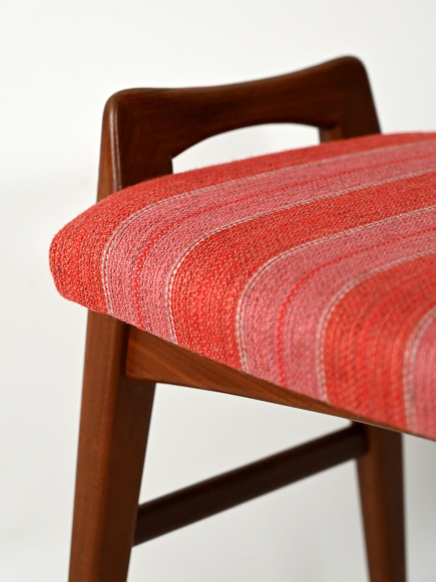 Suédois Sgabello scandinavo in teak di Svante Skogh en vente