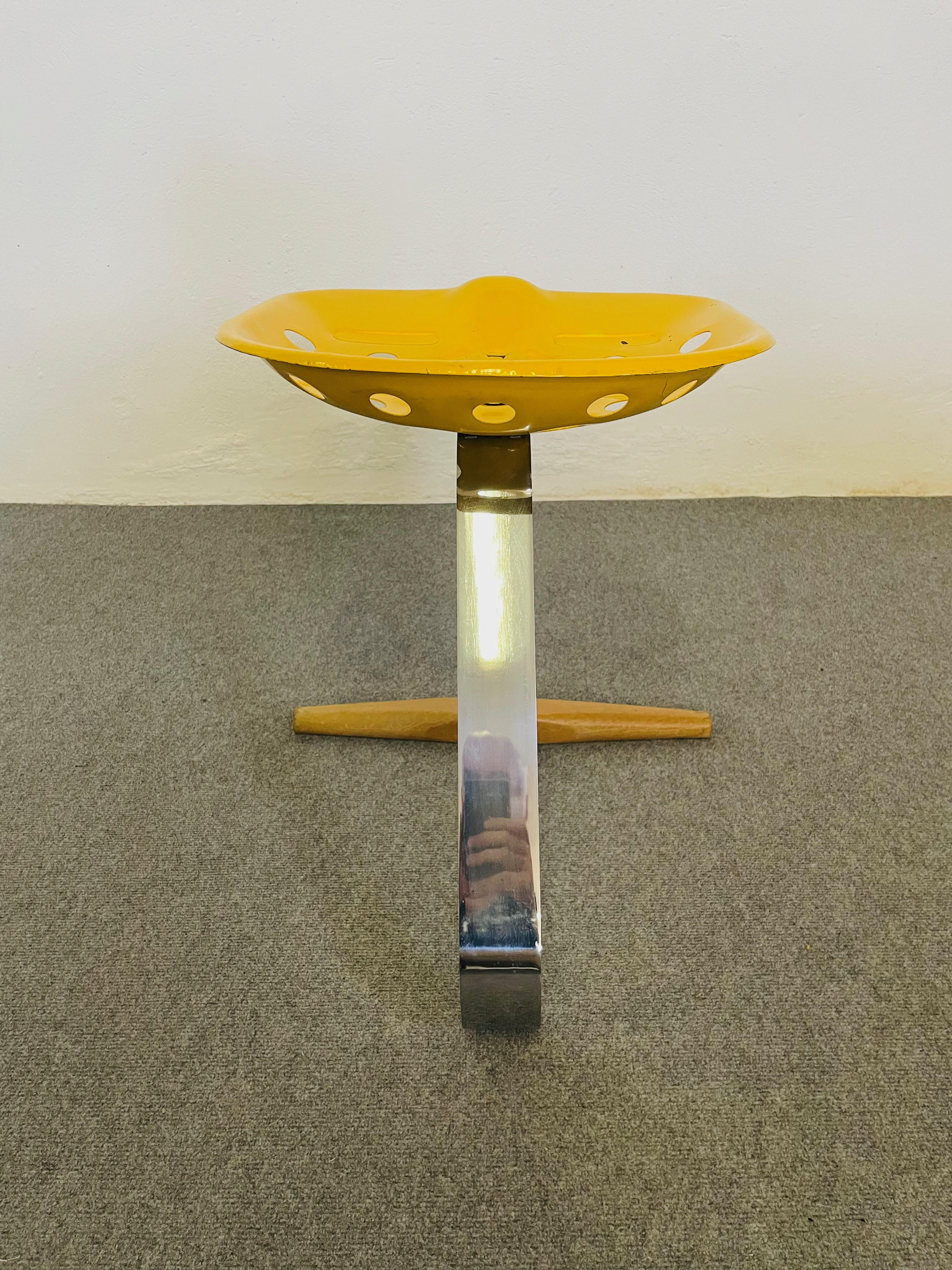 Sgabello Zanotta Mezzadro di Achille and Pier Giacomo Castiglioni (Italian) im Angebot