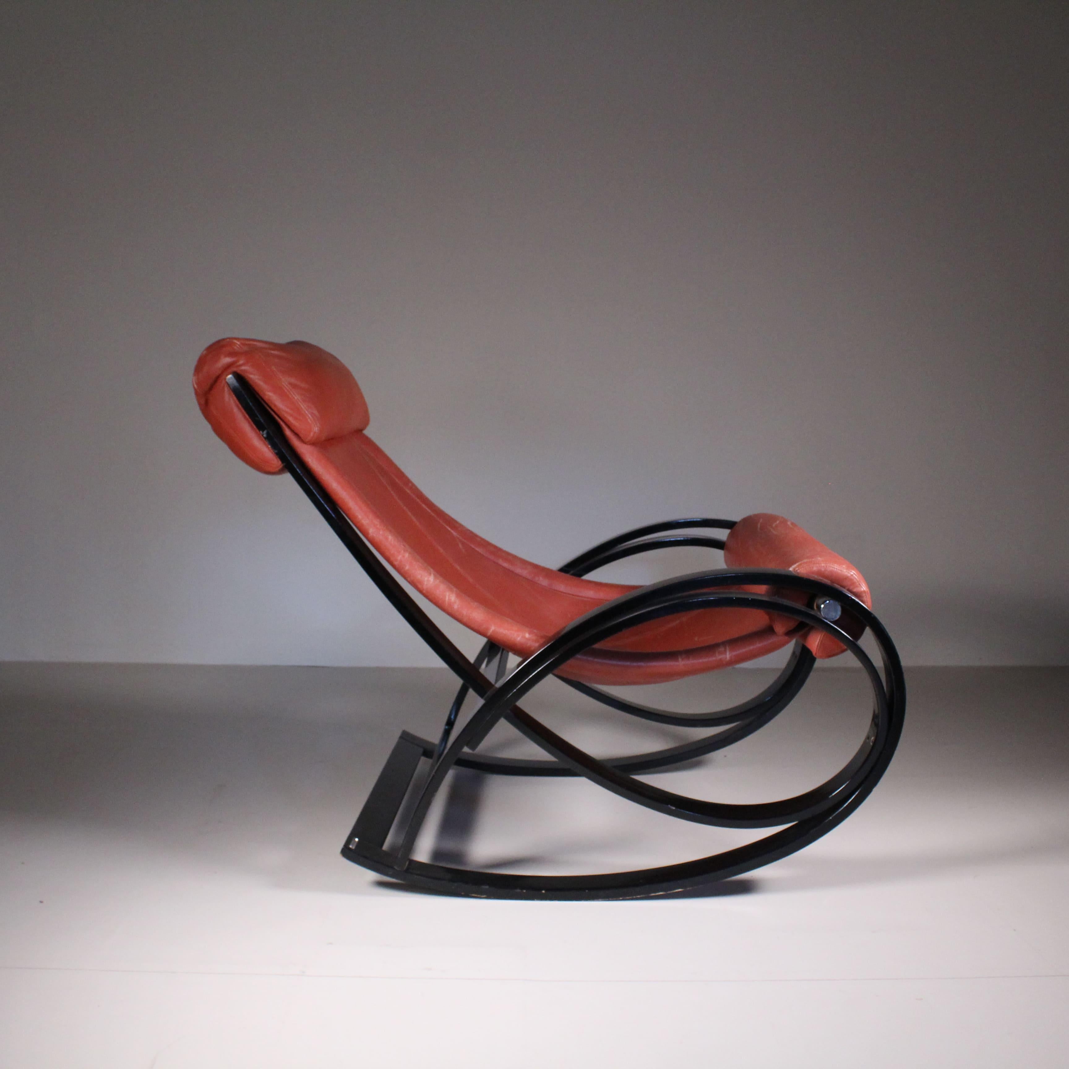 Leather Sgarsul Rocker, Gae Aulenti For Sale