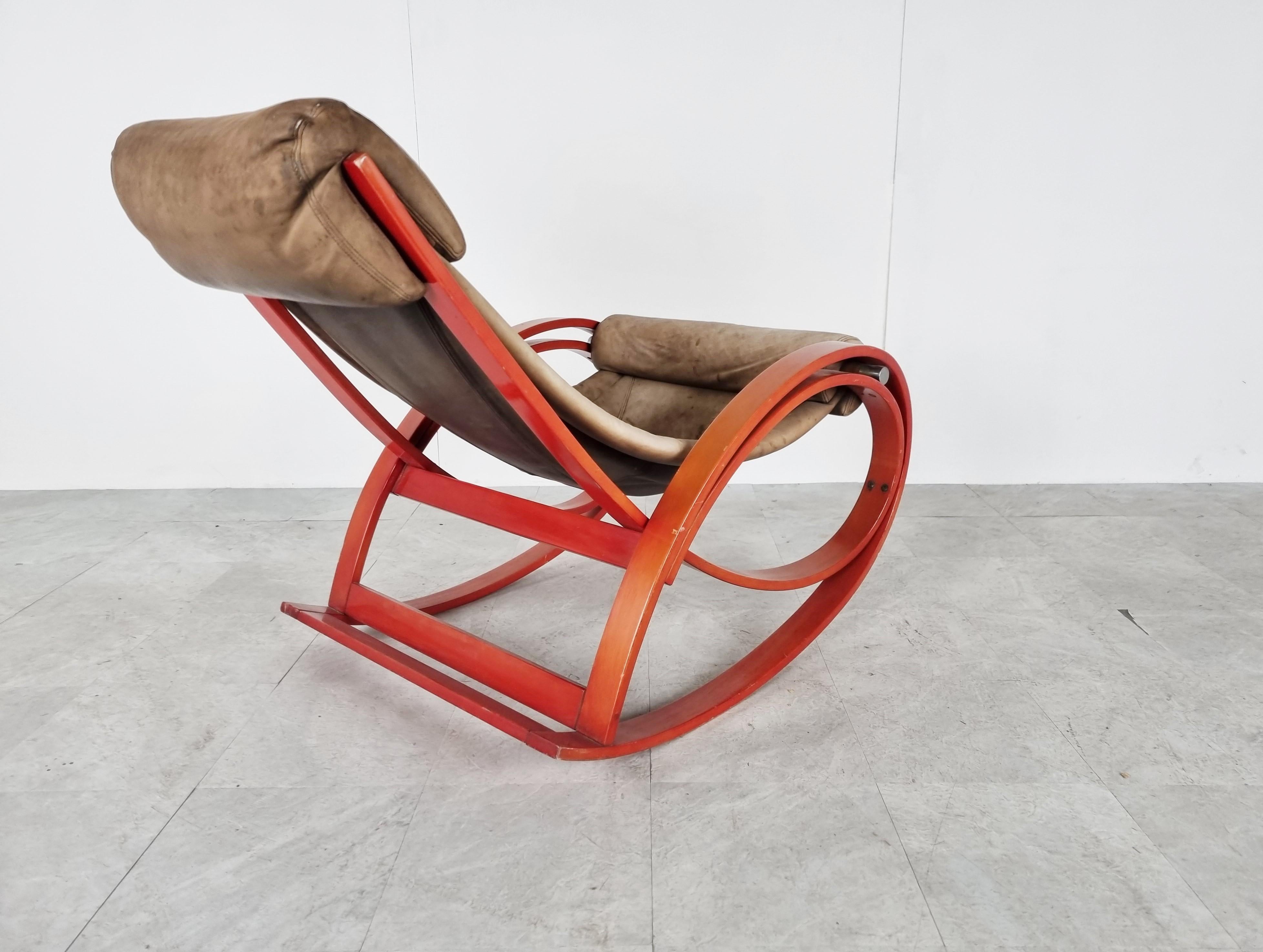 Sgarsul Rocking Chair by Gae Aulenti for Poltronova, 1960s In Good Condition For Sale In HEVERLEE, BE