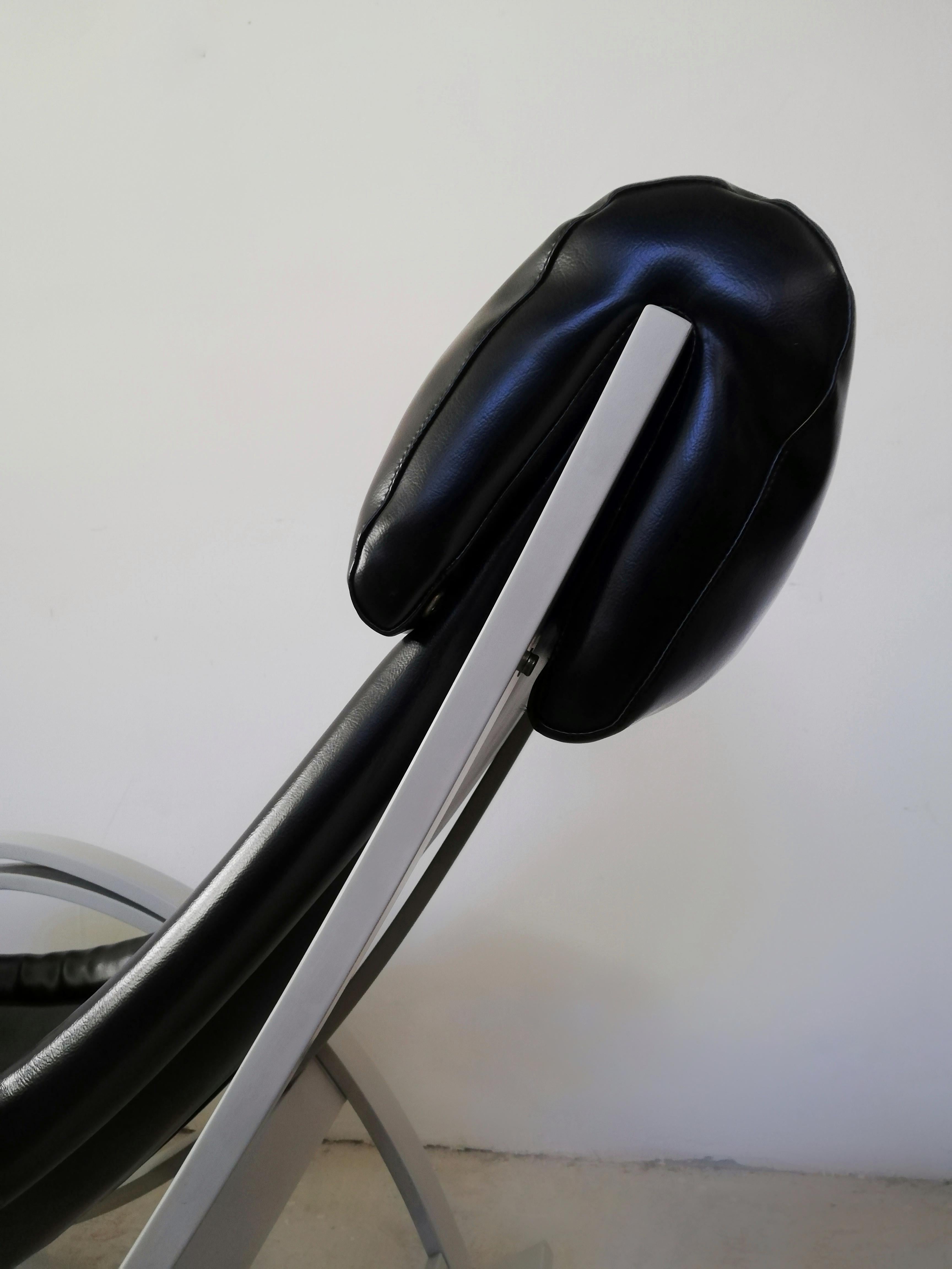Sgarsul Rocking Chair by Gae Aulenti for Poltronova For Sale 6