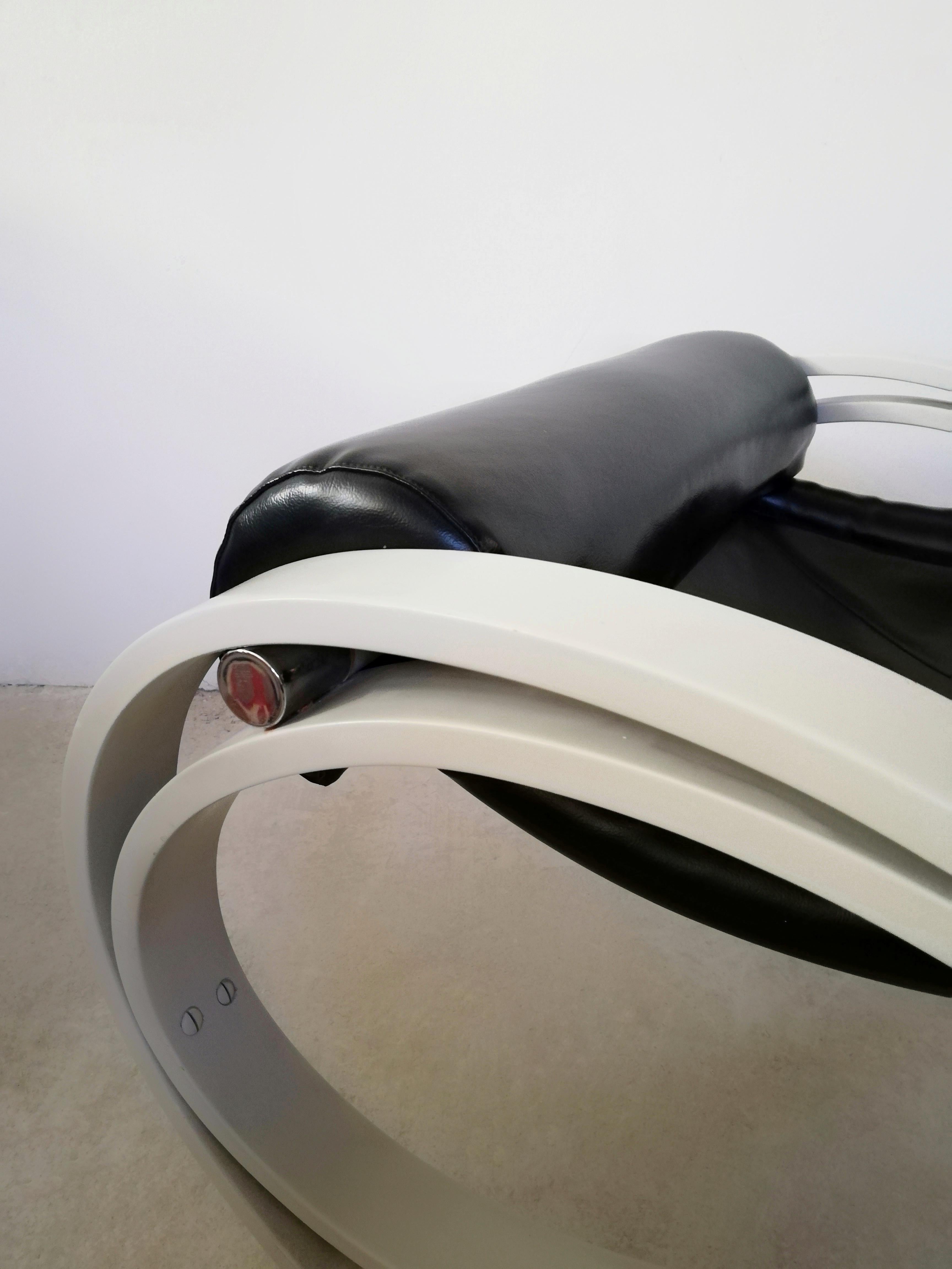 Chaise à bascule Sgarsul de Gae Aulenti pour Poltronova en vente 7