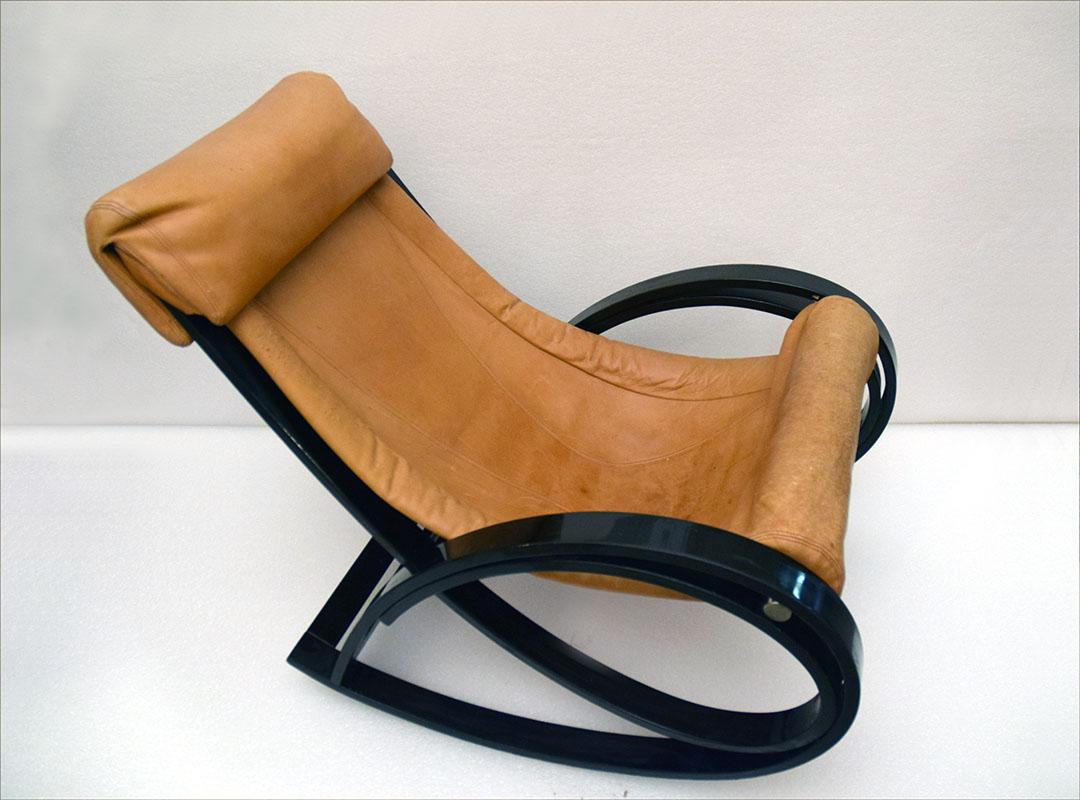 Italian Sgarsul Rocking Chair Designed by Gae Aulenti for Poltronova For Sale