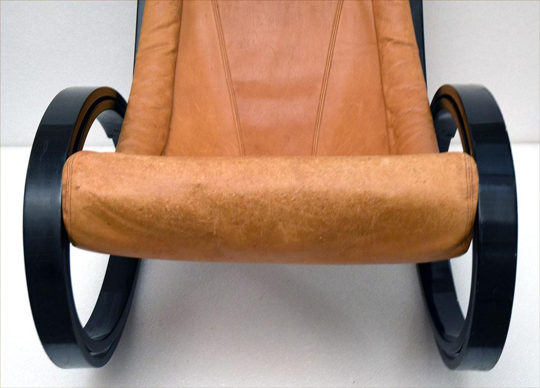 Sgarsul Rocking Chair Designed by Gae Aulenti for Poltronova For Sale 2