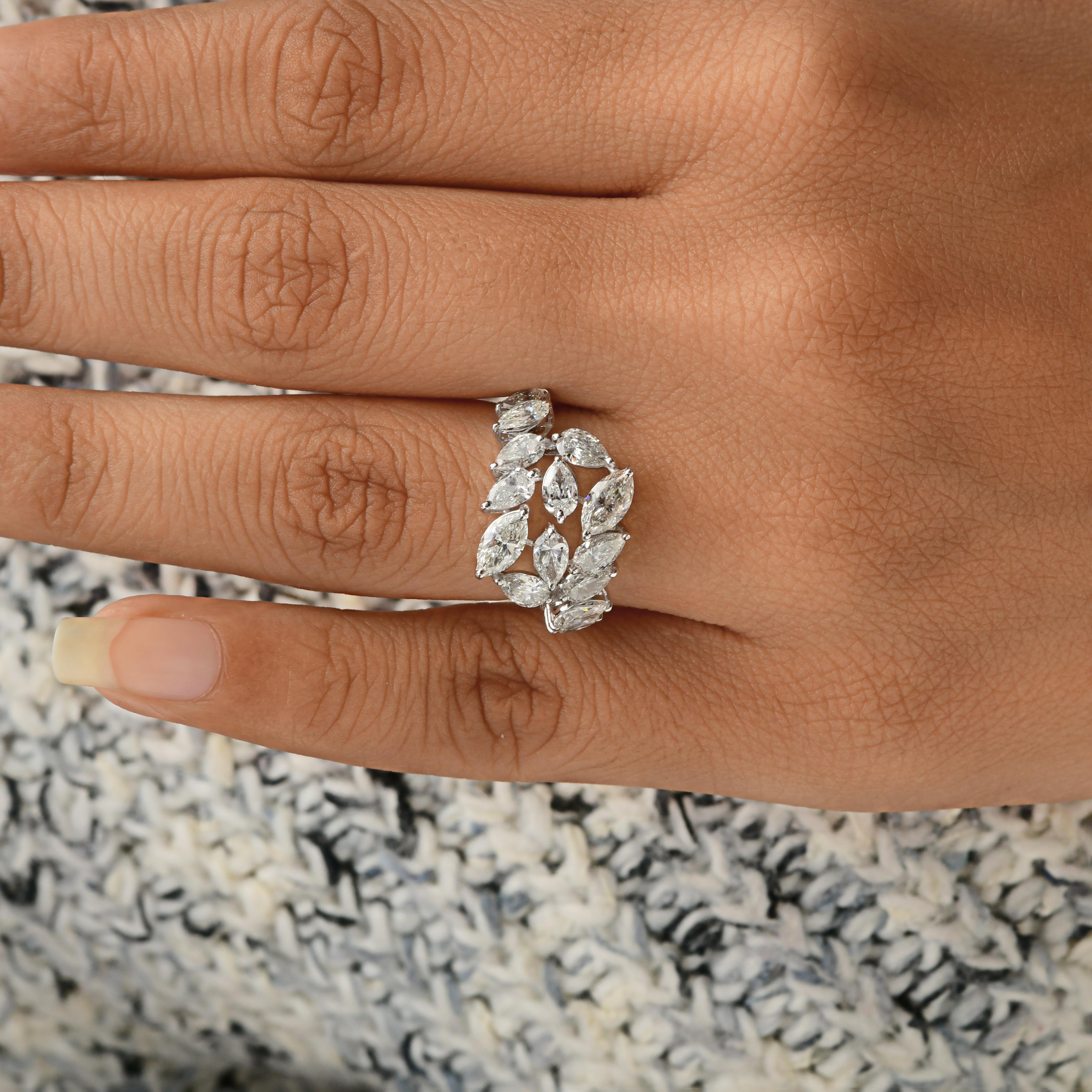 Anillo de diamantes marquesa pera de 2,86 quilates SI/H con certificado SGL Oro blanco de 18 quilates en Nuevo estado para la venta en Diera, Dubai