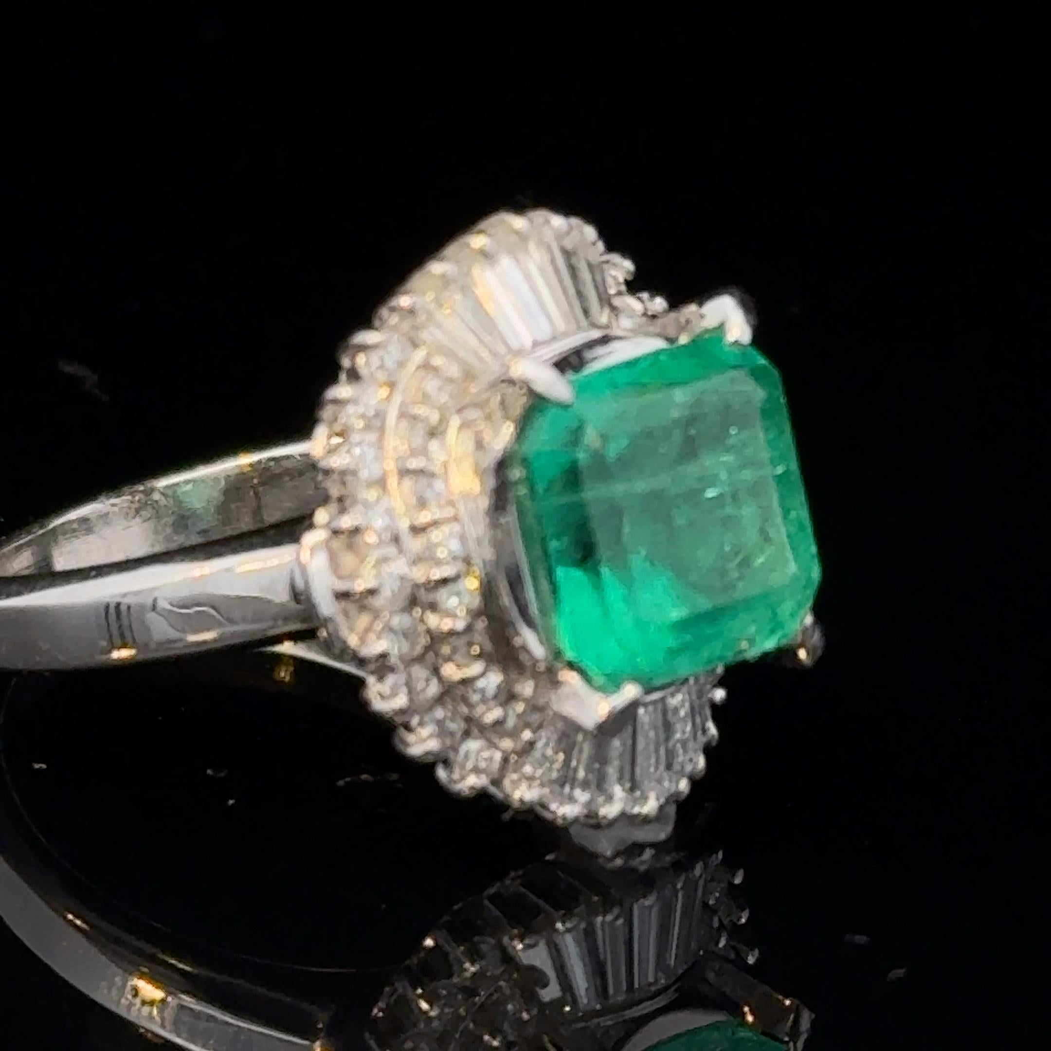 SGL Certified 3.32 Carat Emerald Diamond Platinum Ring For Sale 2
