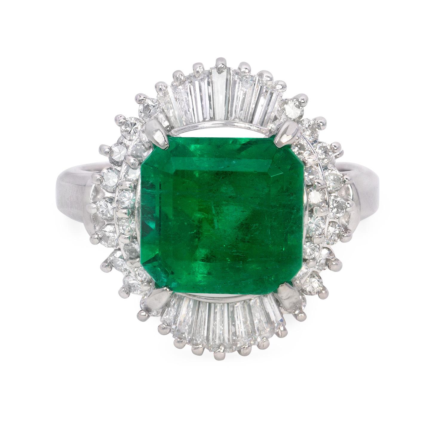 Platinring mit SGL-zertifiziertem 3,32 Karat Smaragd und Diamant im Angebot 3