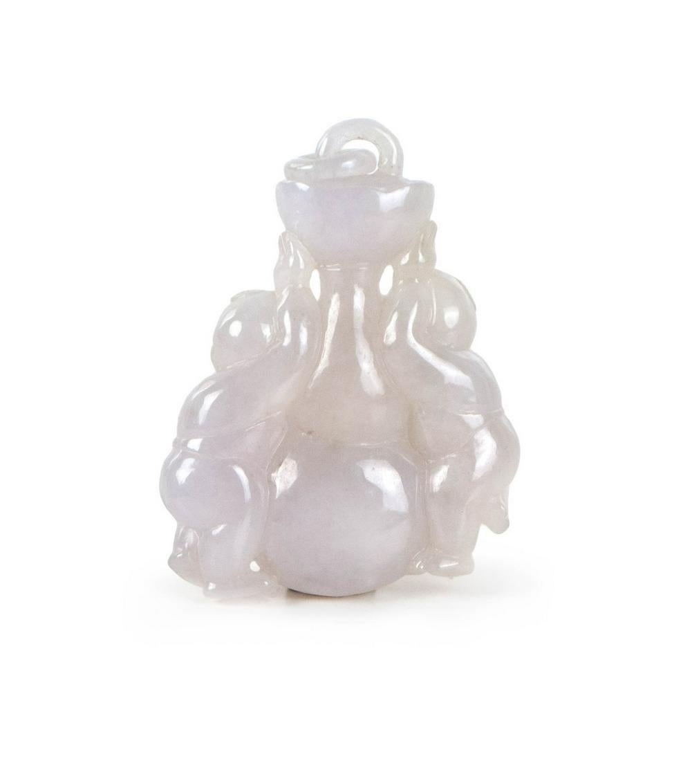 Artista SGL Certified Lavender Jade Pendant – Carved Fairchilds Holding Gourd & Ingot in vendita