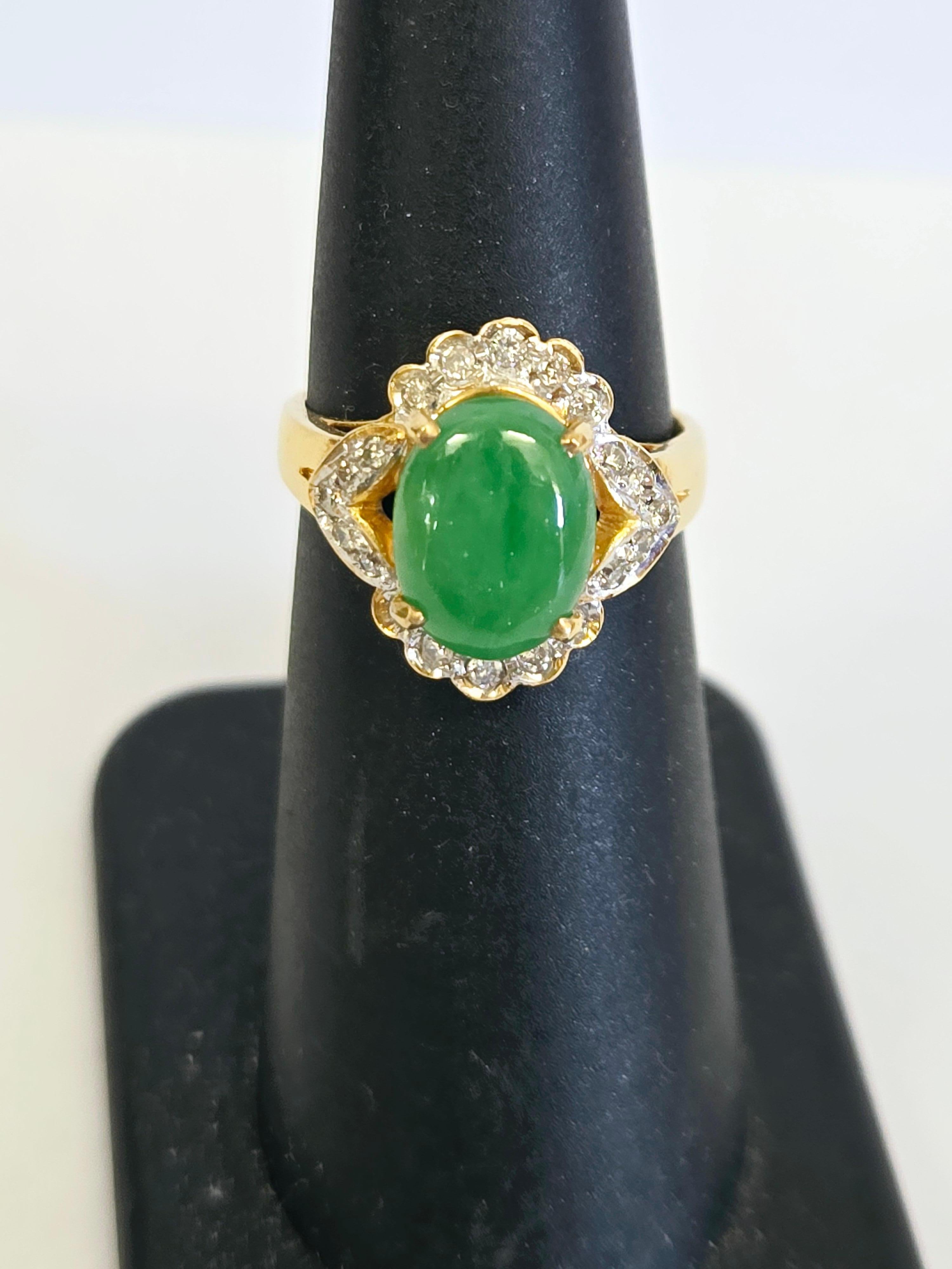 Artisan SGL Certified Natural Jadeite Jade And Diamond Yellow Gold Ring For Sale