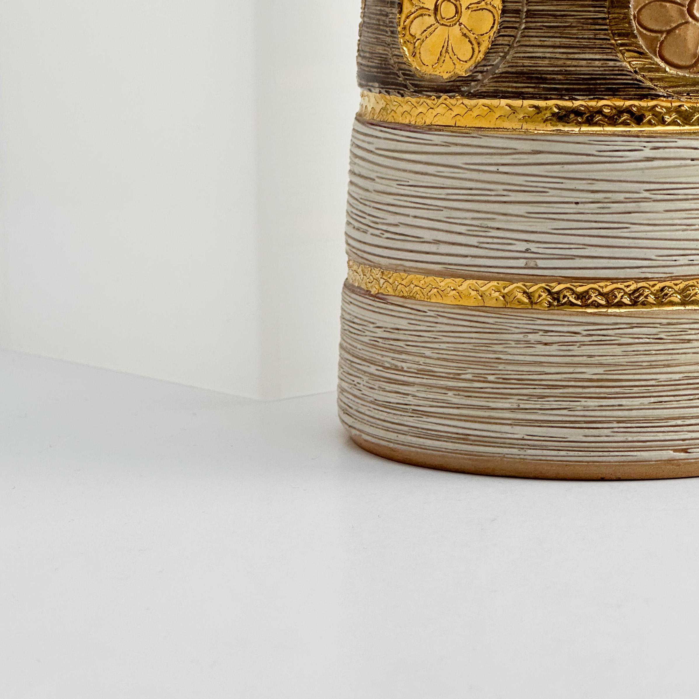 Dipinto a mano Italian Mid-Century Conical Sgraffito Vase Fratelli Fanciullacci Elbee in vendita