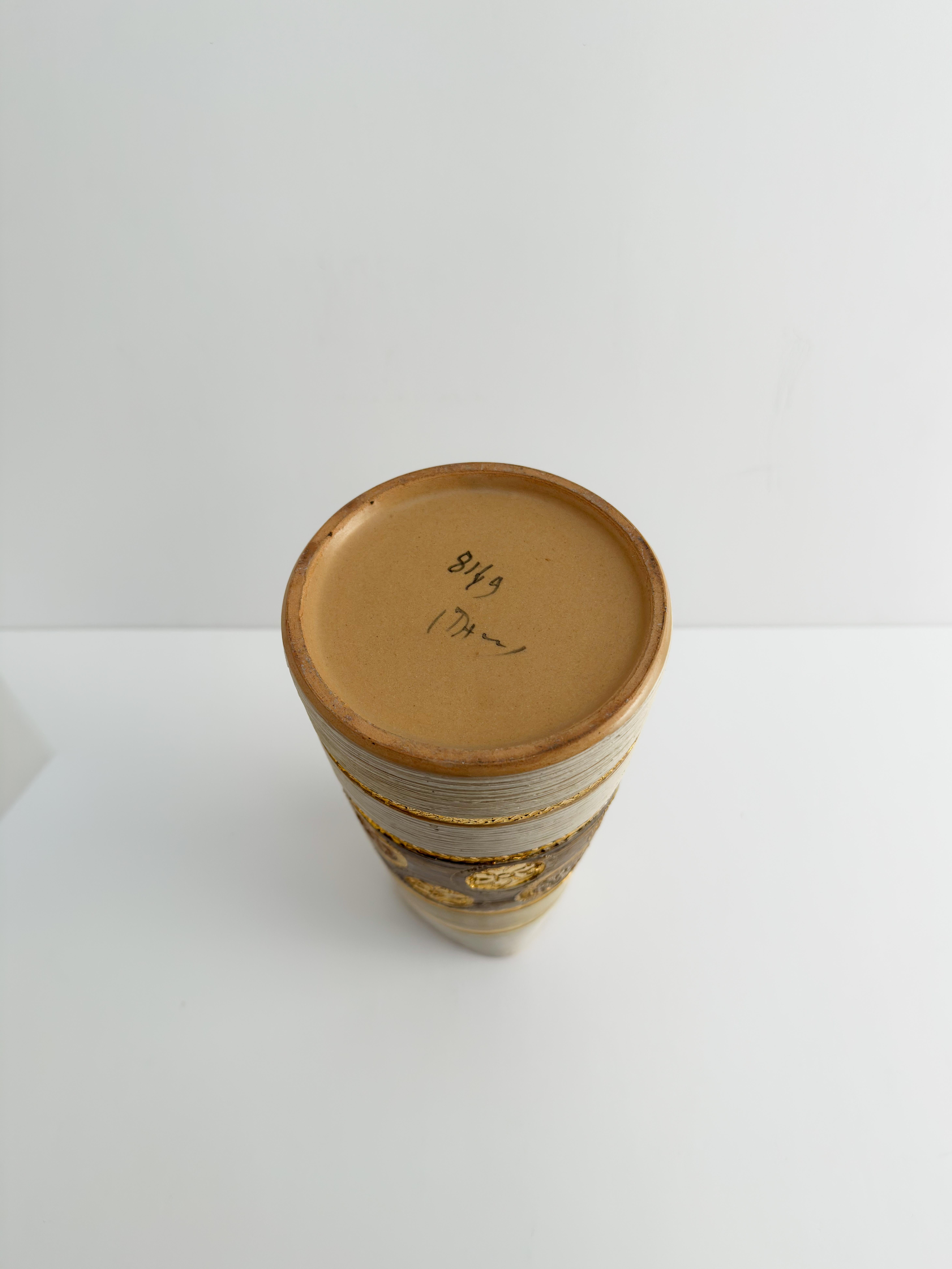 Italian Mid-Century Conical Sgraffito Vase Fratelli Fanciullacci Elbee In condizioni buone in vendita a Glasgow, GB