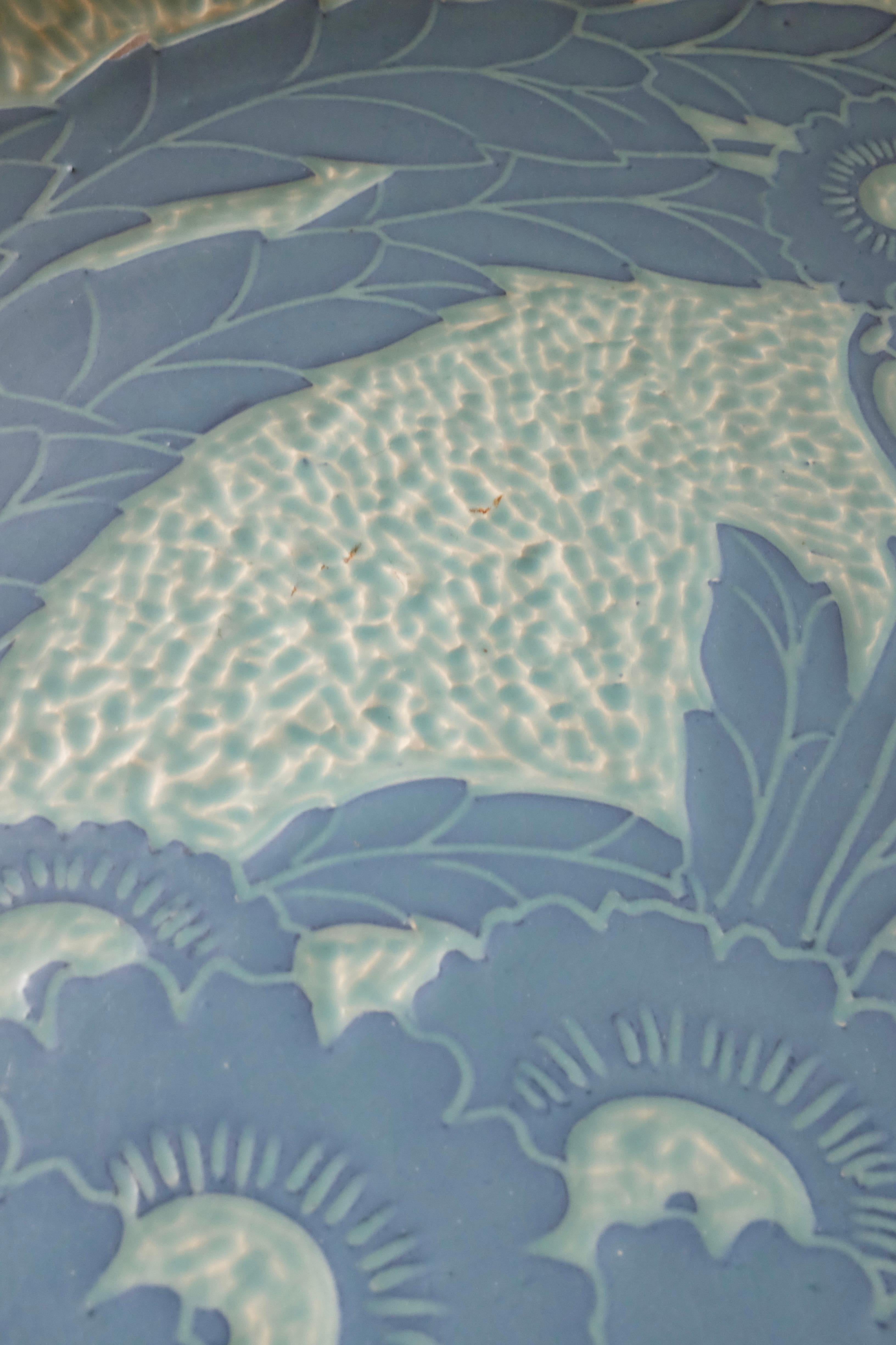 Sgraffito plate from 1917 by Josef Ekberg In Good Condition For Sale In New York, NY