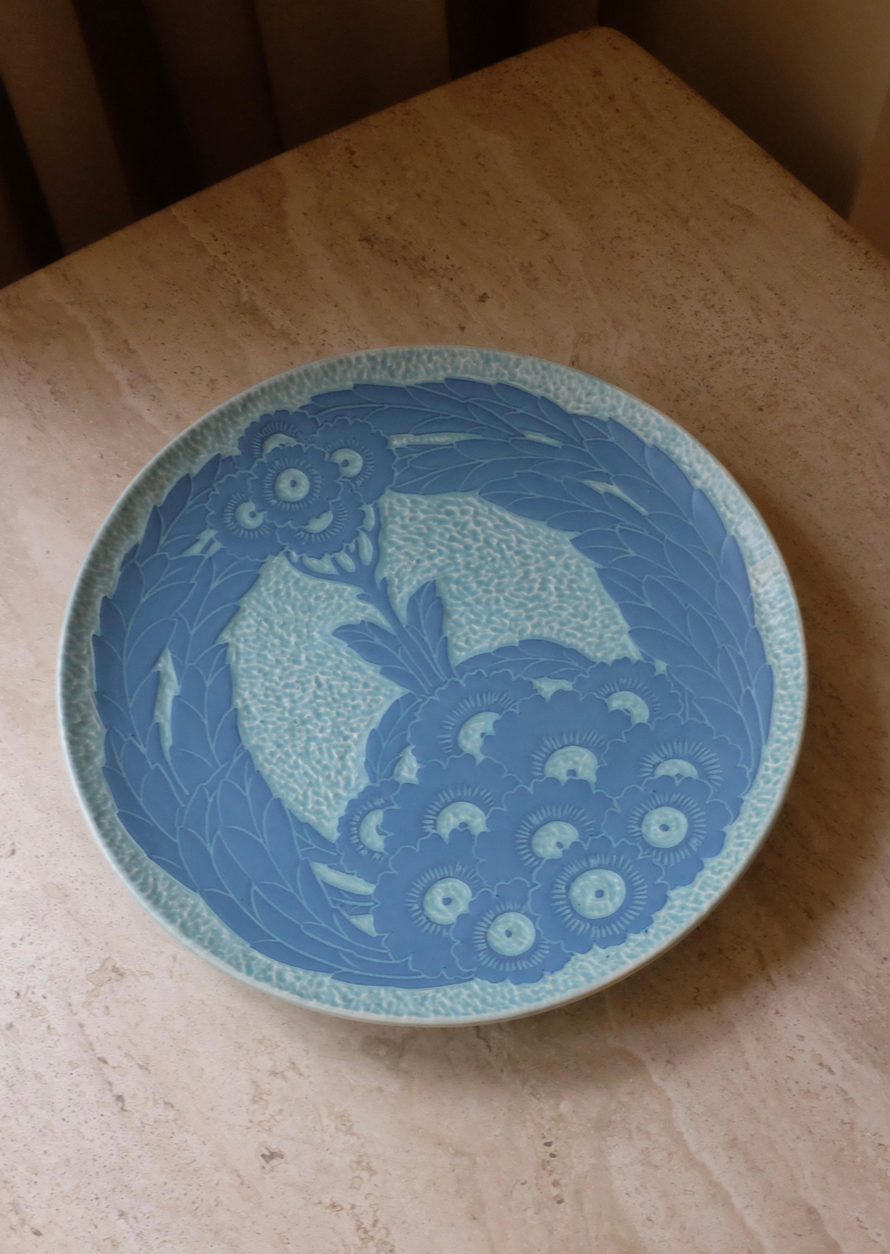 Early 20th Century Sgraffito plate from 1917 by Josef Ekberg For Sale