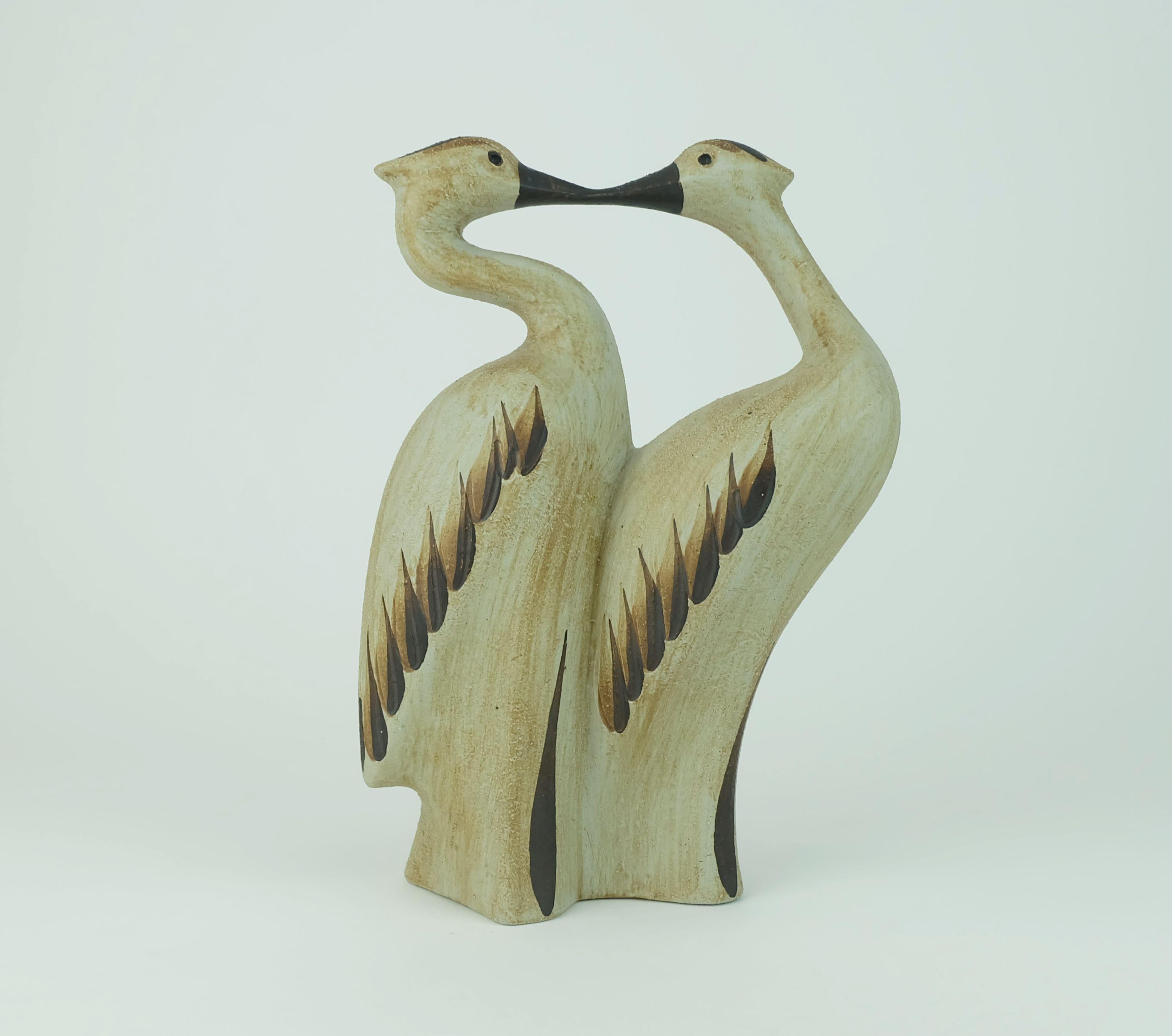 FIGURINA de cerámica esgrafiada de mediados de siglo pareja de grullas años 70 Model No. 1152 Moderno de mediados de siglo en venta