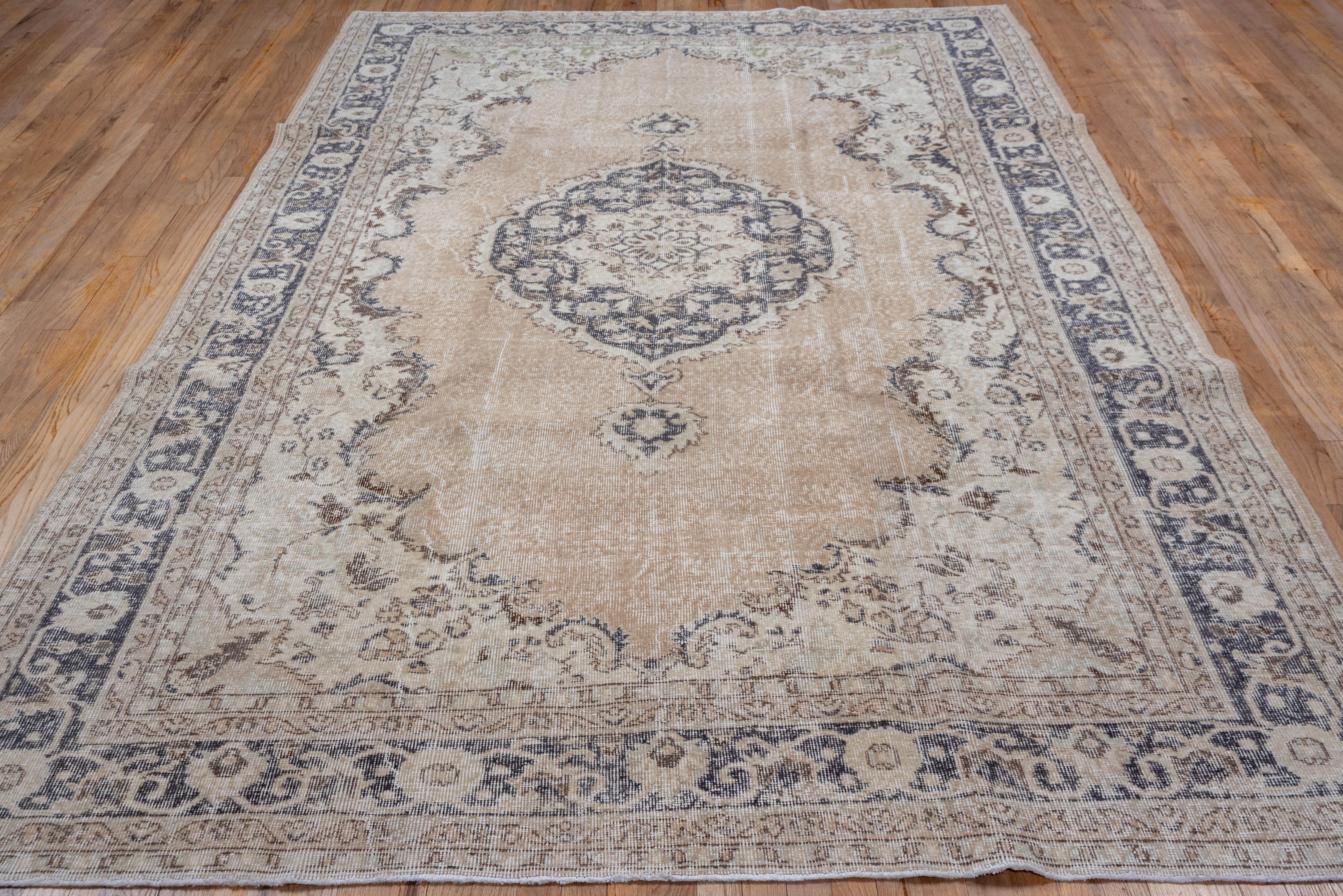 Shabby Chic 1960s Turkish Rug For Sale 2