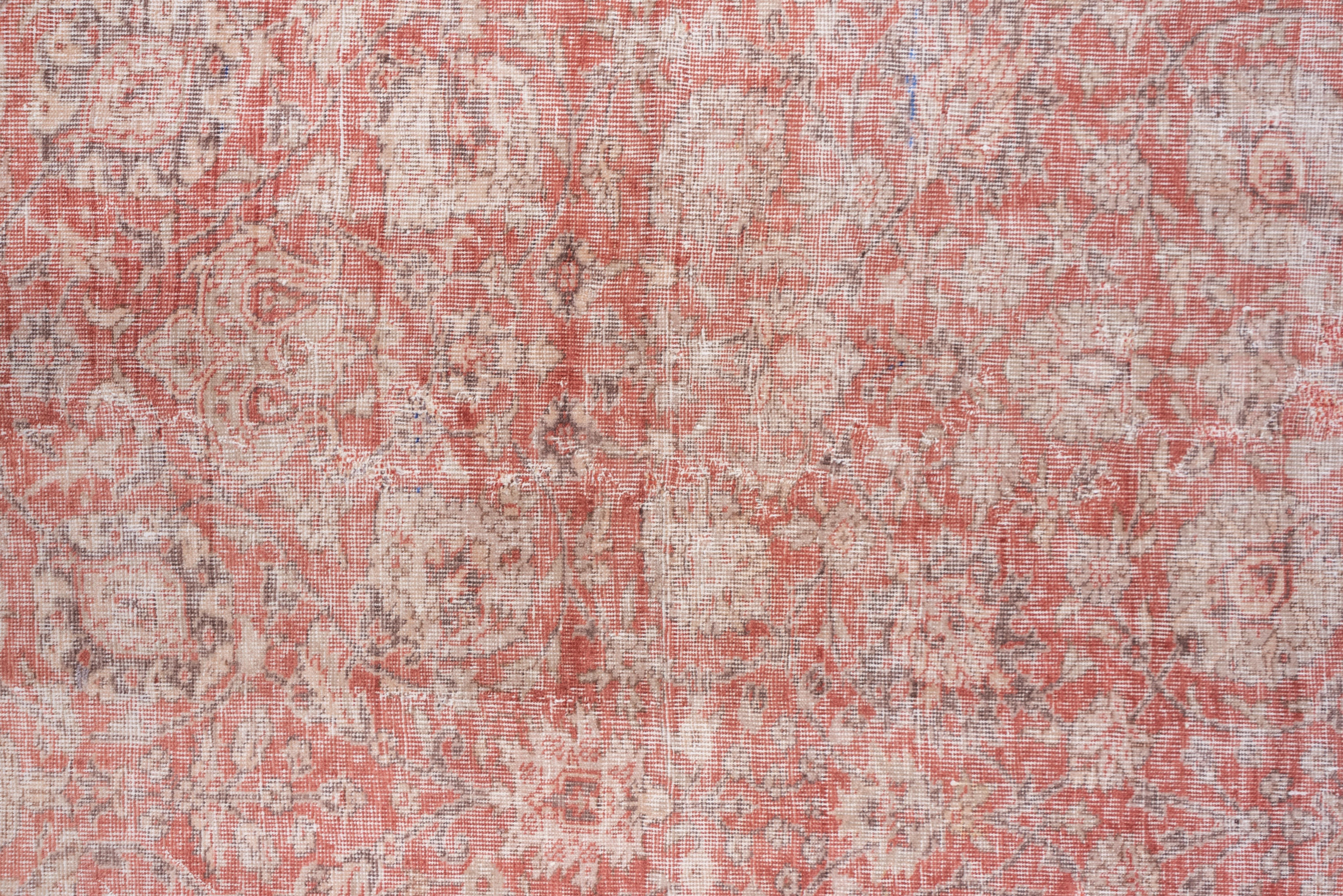 Antiker türkischer Oushak-Teppich im Shabby Chic-Stil, hell Rot und Rost, All-Over- Field (Handgeknüpft) im Angebot