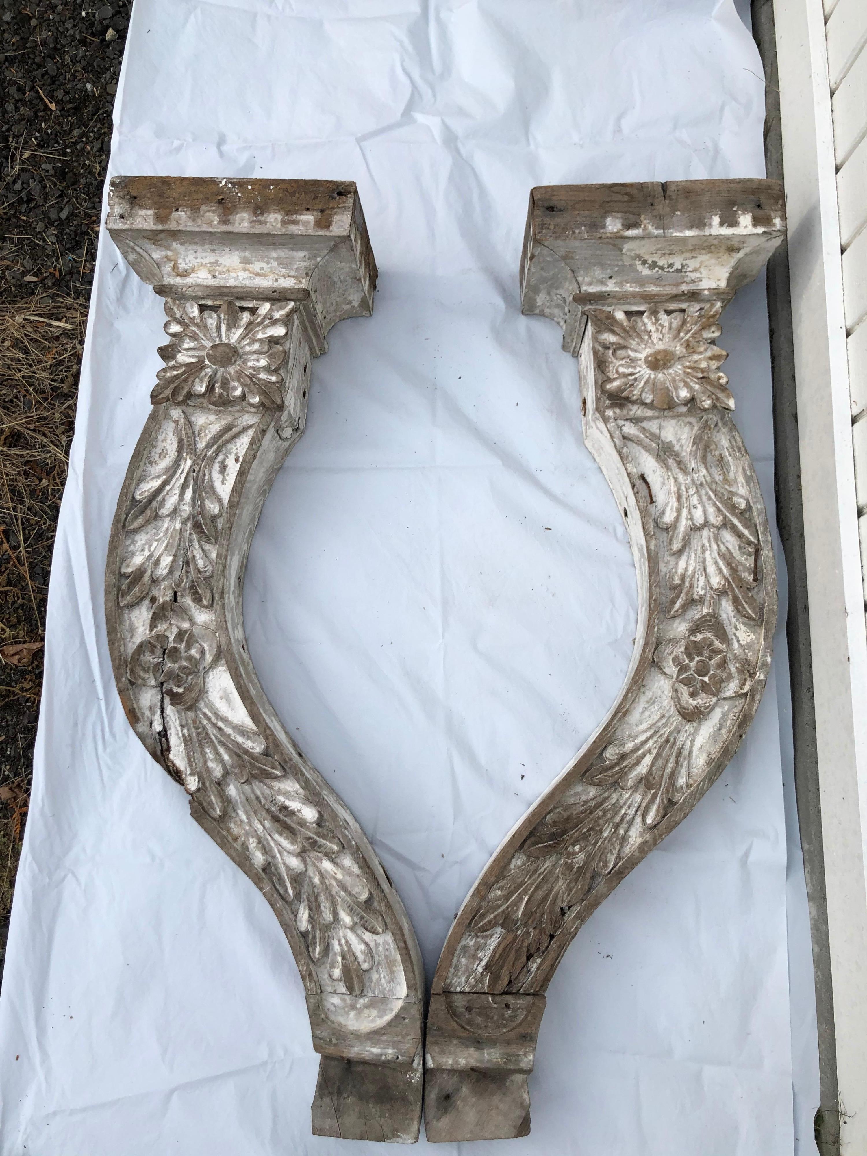 Pair of Large Shabby Chic Farm-House Corbels or Wall Sconces. Price is for the pair . A set of 2.
One of a kind unique decorative wall piece. Use as brackets to connect a shelf top with. Perfect for that country farmhouse or shabby chic beach house.