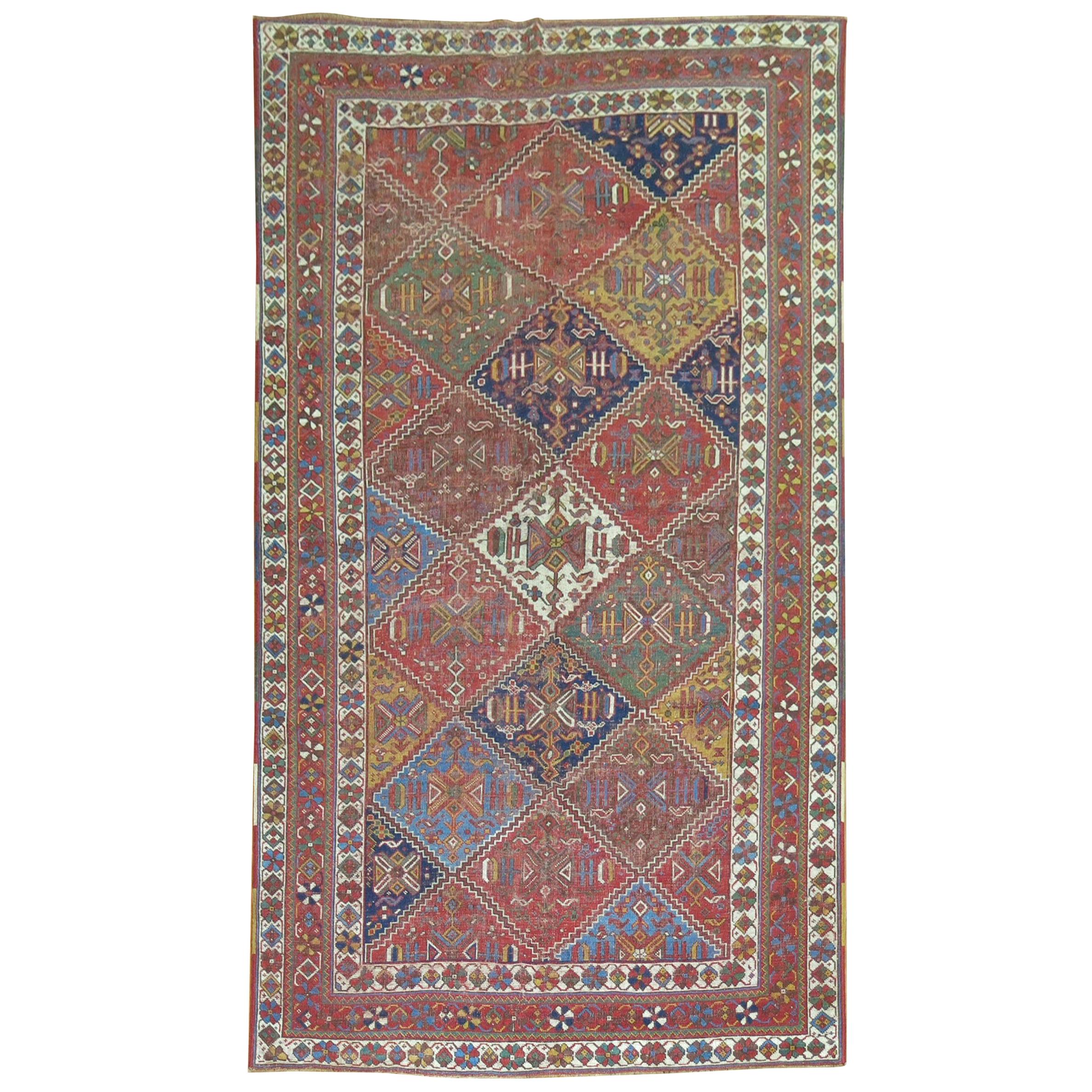 Zabihi Kollektion Persischer farbenfroher Teppich mit Stammes-Akzent Größe im Angebot