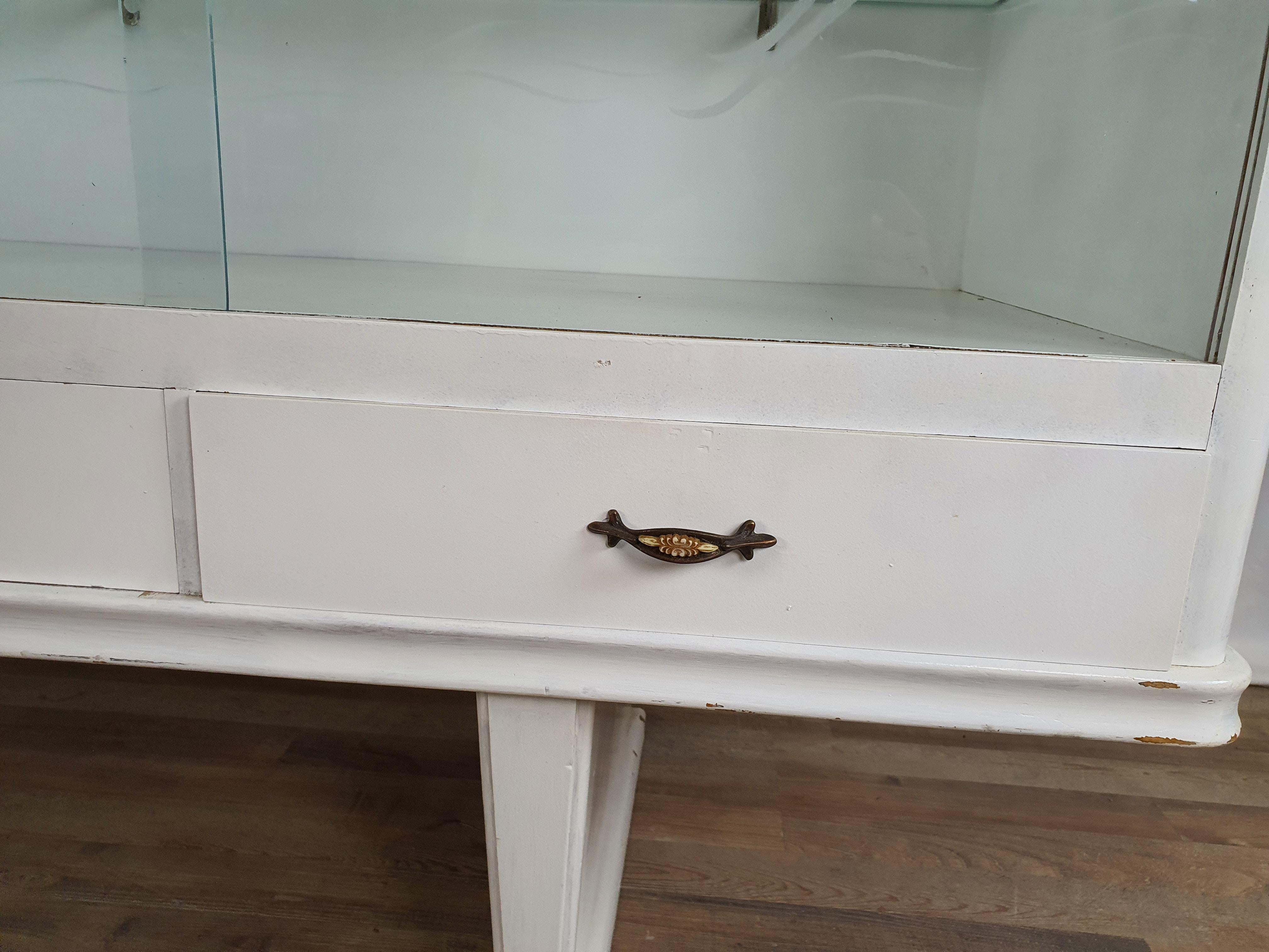 Shabby Chic Sideboard from the 1920s with Mirrored Top For Sale 11