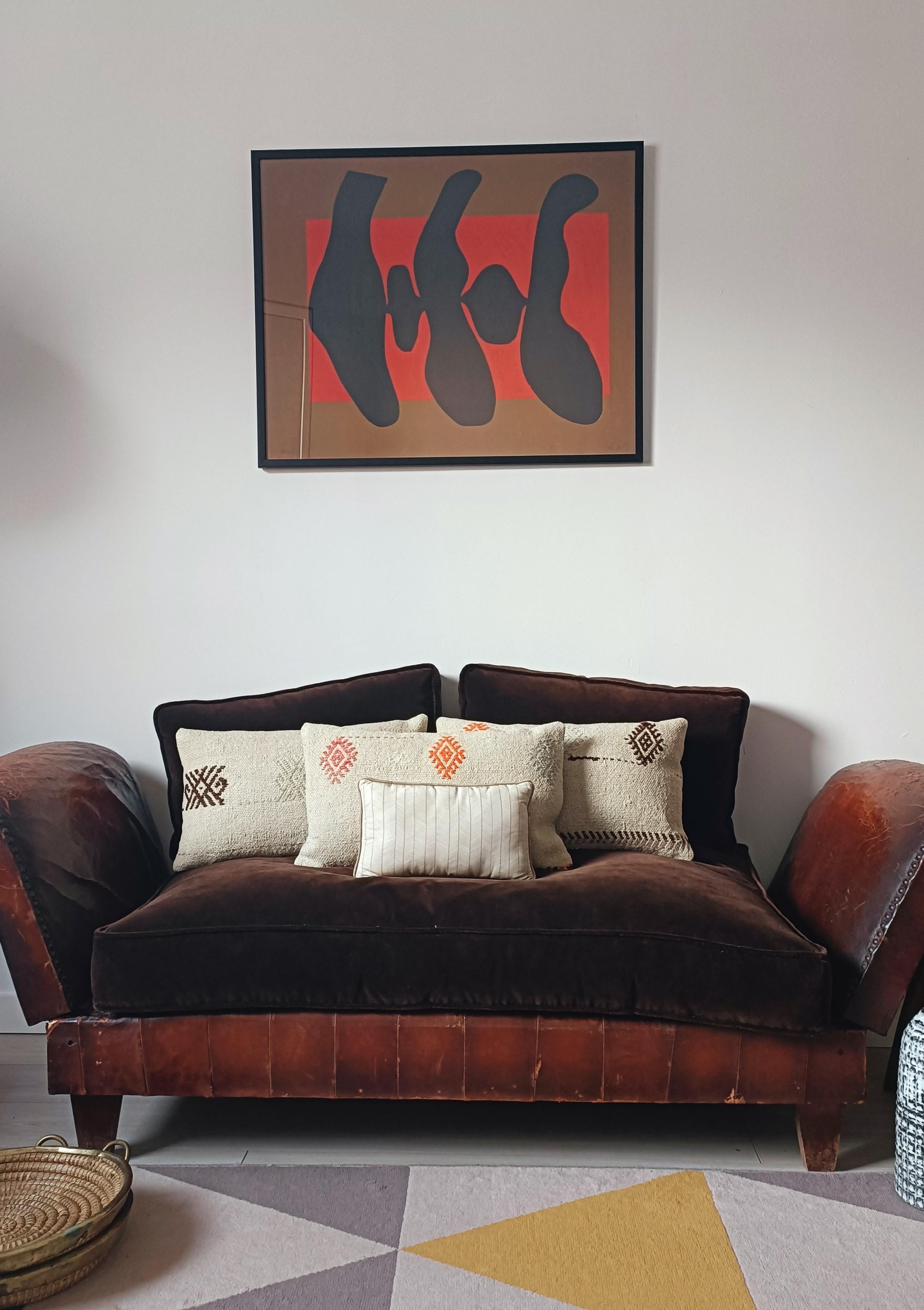 Set of 3 Vintage Wool Handloom Kilim Pillows – Soft Ethnic Motifs on Khaki

A charming and easygoing set of three vintage wool handloom Kilim pillows, handmade in Turkey. Each features a soft ethnic-inspired design on a warm khaki background. The