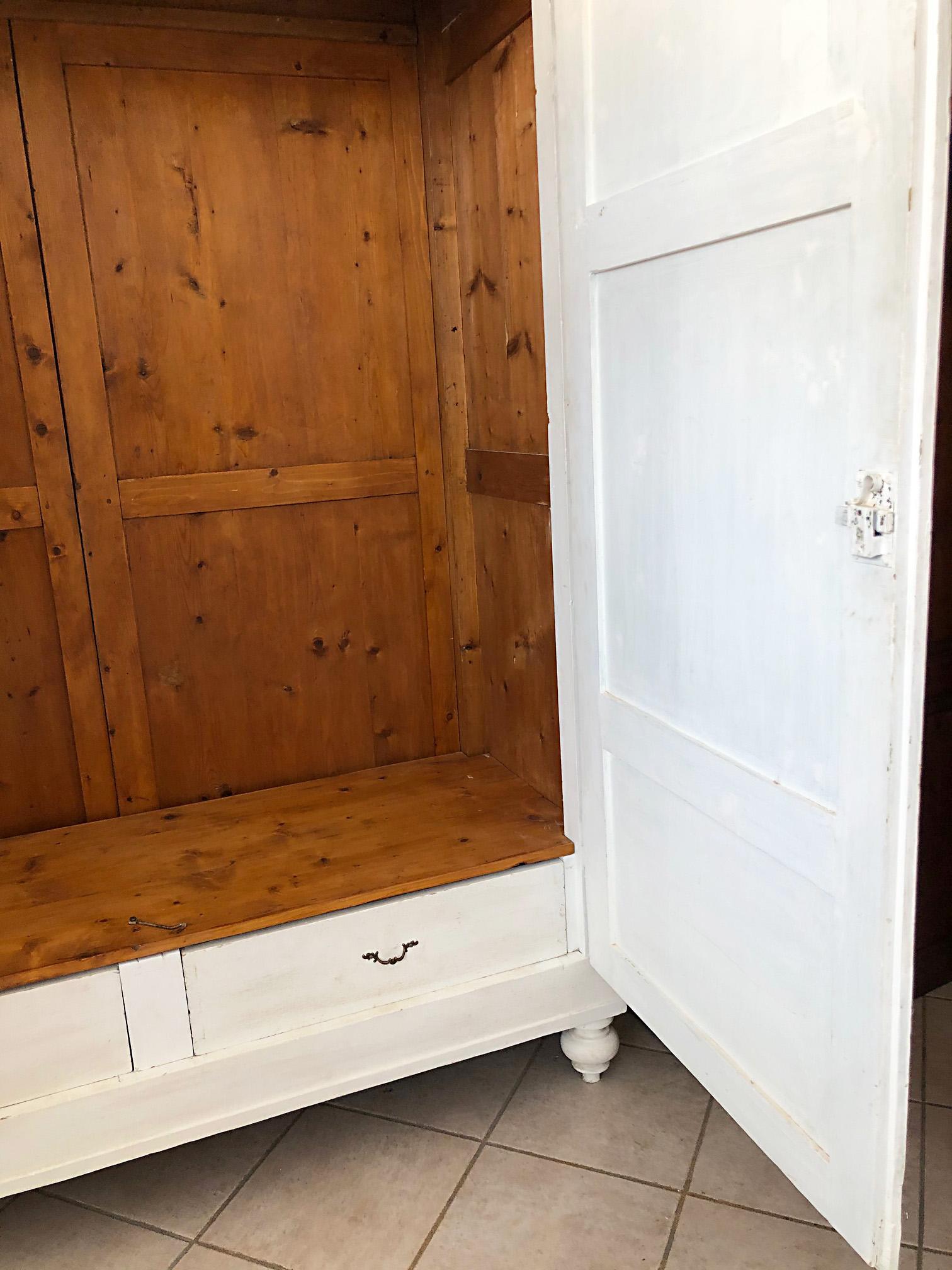 Shabby White Wardrobe, Original Italian  Two Internal Drawers In Good Condition In Buggiano, IT