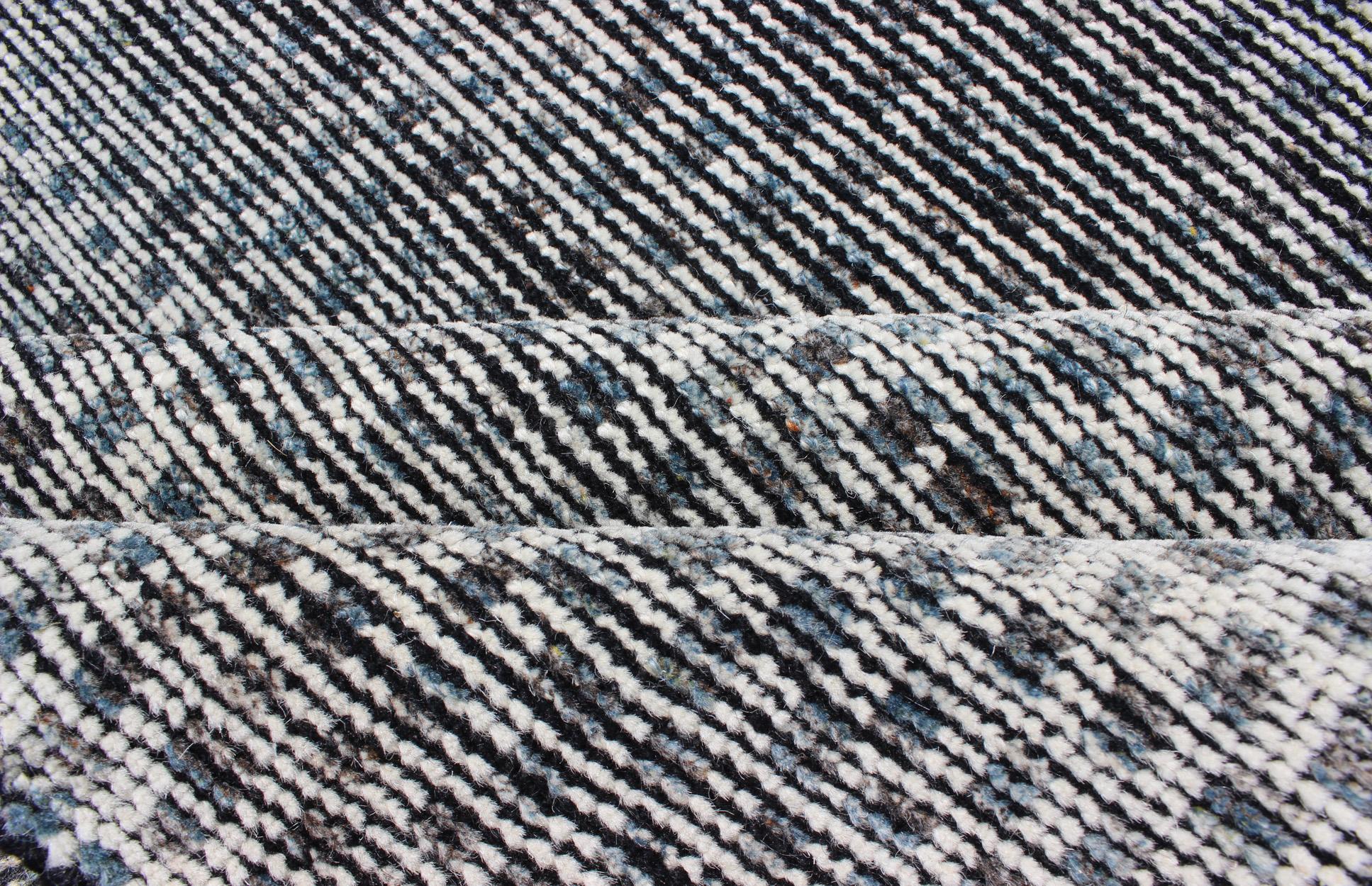 Moderner All-Over-Teppich in modernem Design von Keivan Woven Arts im Zustand „Hervorragend“ im Angebot in Atlanta, GA