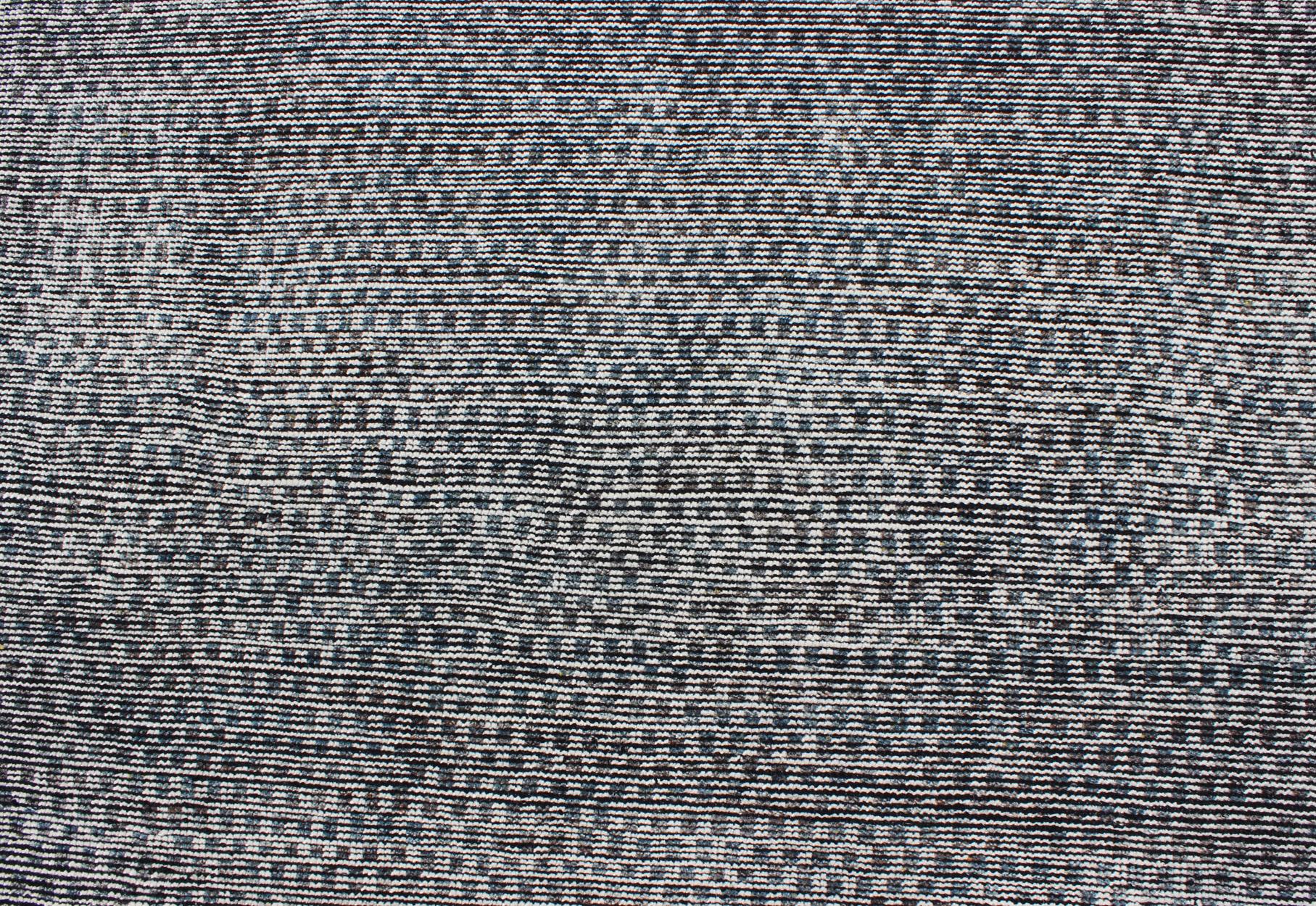 Moderner All-Over-Teppich in modernem Design von Keivan Woven Arts (Wolle) im Angebot