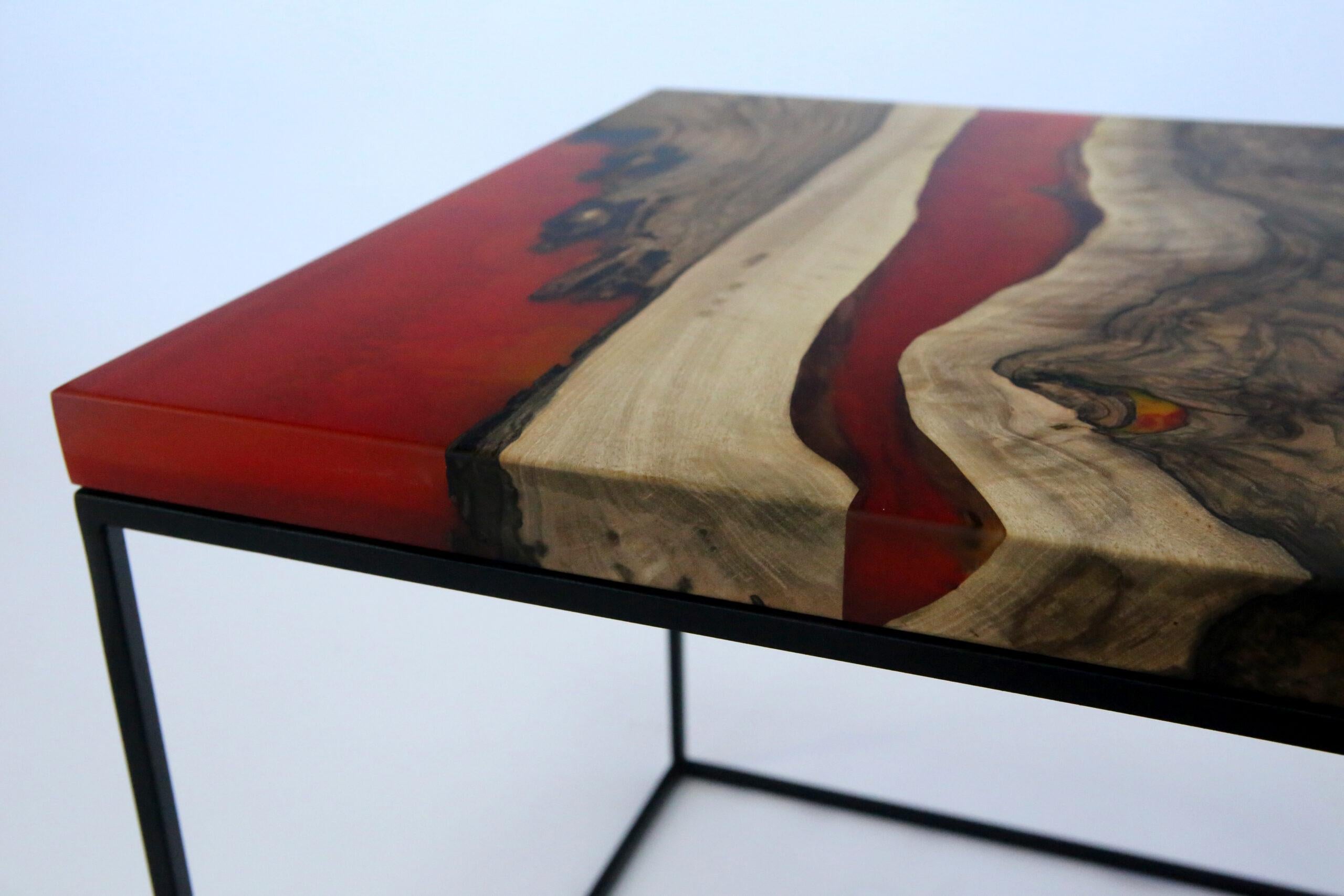 Bulgare Table basse Shades Of Lava par KV Design en vente