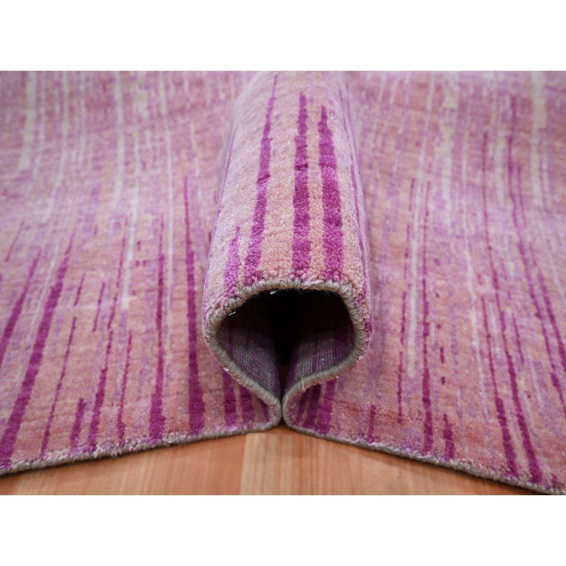 Annodato a mano Shades of Pink Vertical Ombre Design/One in lana naturale annodato a mano Rugs 8'1