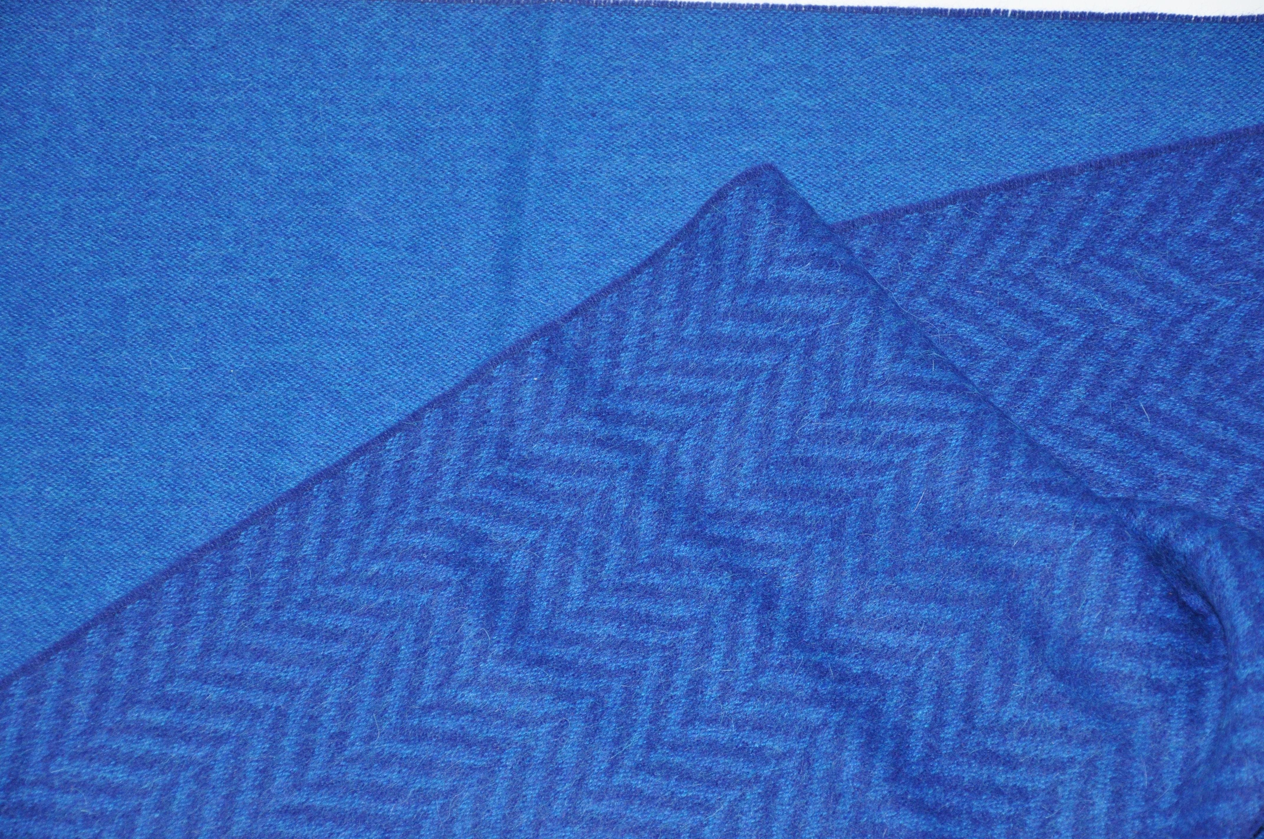 Shades of Rich Lapis-Blue and Herringbone Print Baby Alpaca Fringed Scarf In Good Condition For Sale In New York, NY