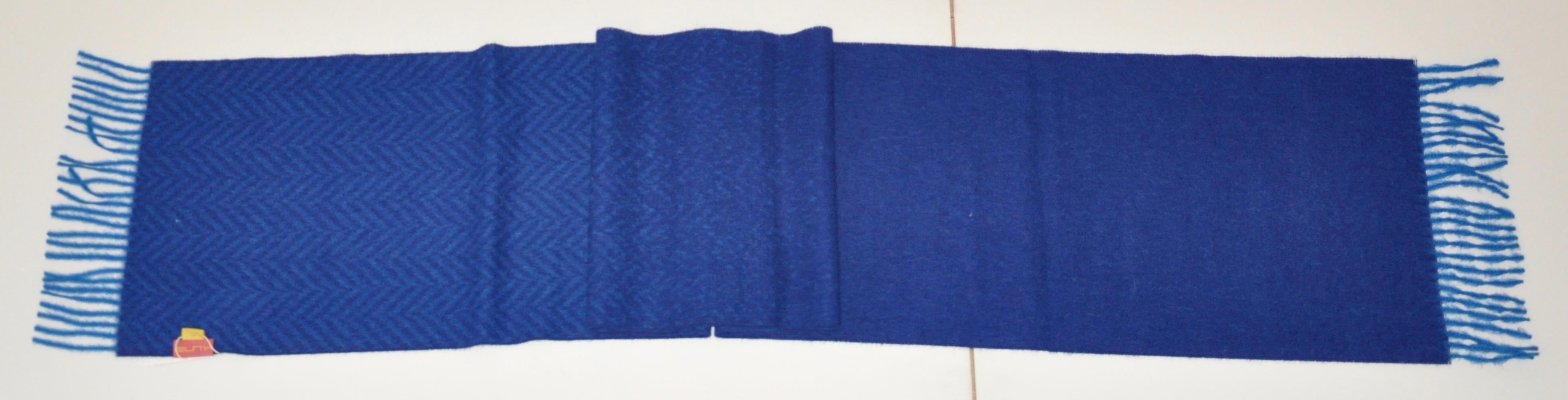 Shades of Rich Lapis-Blue and Herringbone Print Baby Alpaca Fringed Scarf For Sale 3